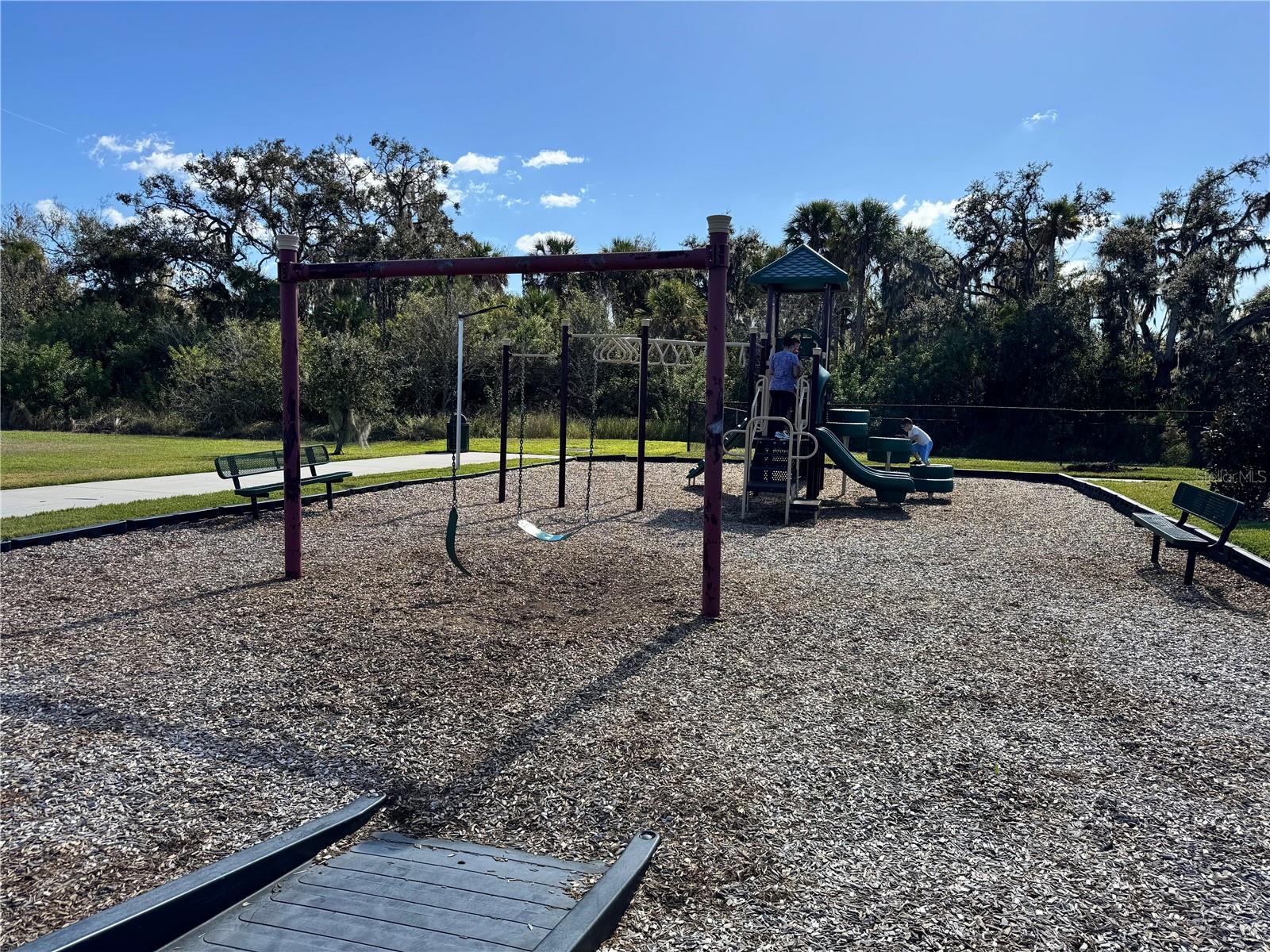 Image 29 of 30 For 921 Wynnmere Walk Avenue