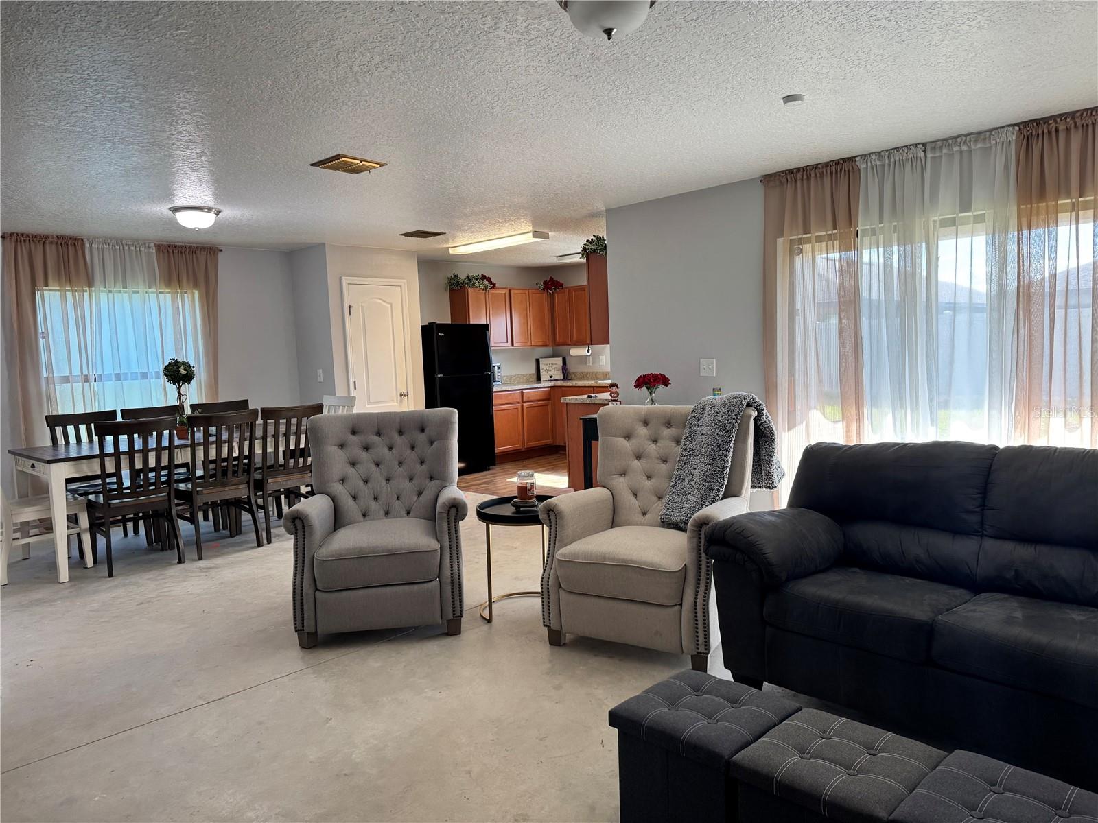 Image 5 of 30 For 921 Wynnmere Walk Avenue