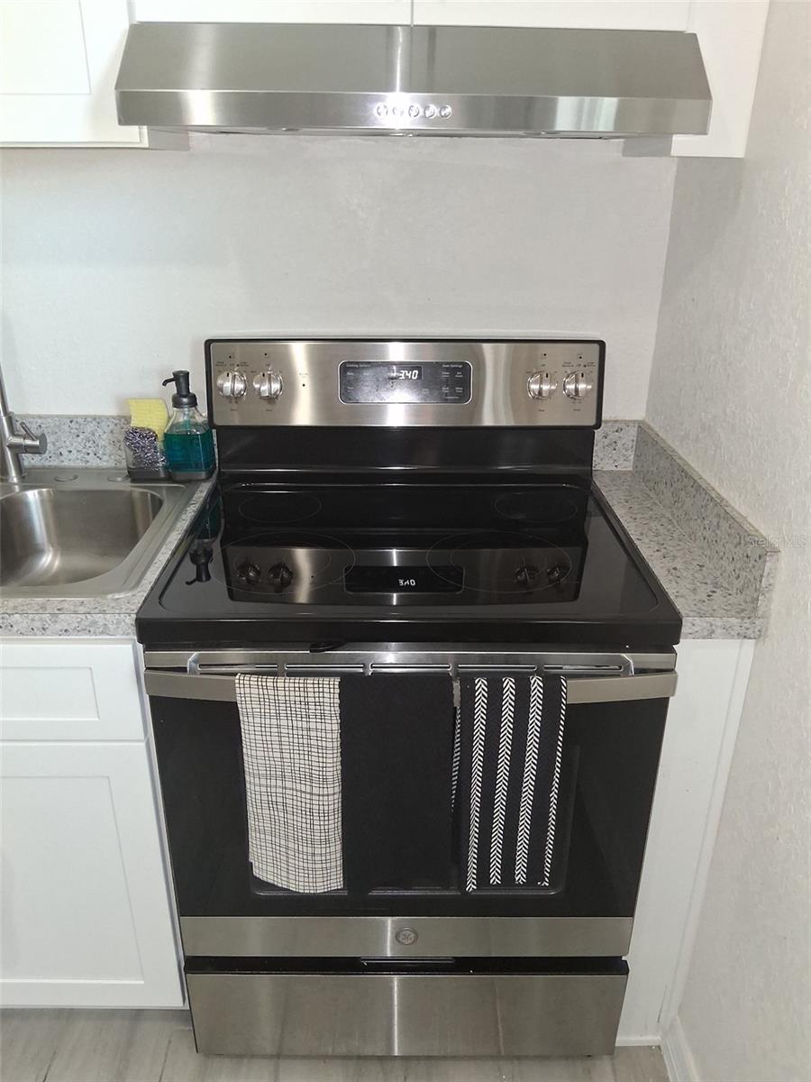 Image 8 of 20 For 76 Garrison Lane