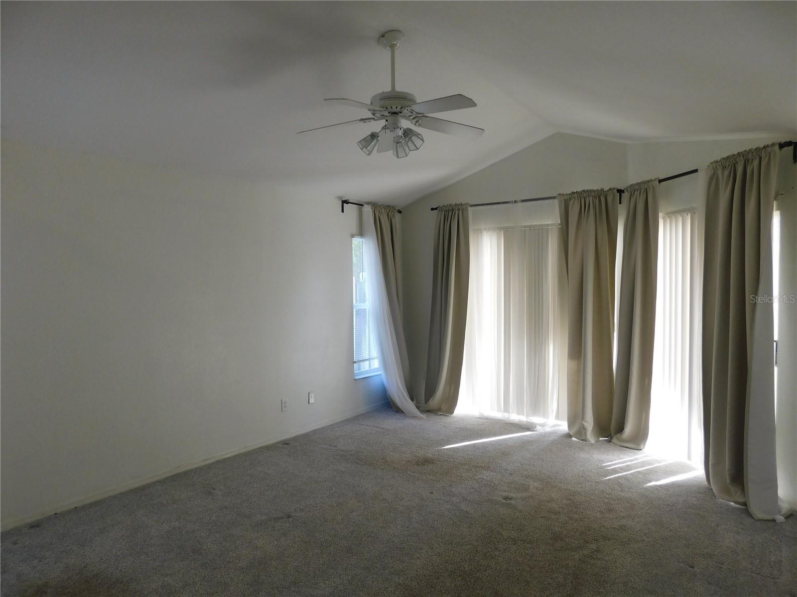 Image 13 of 33 For 3227 Alcott Avenue