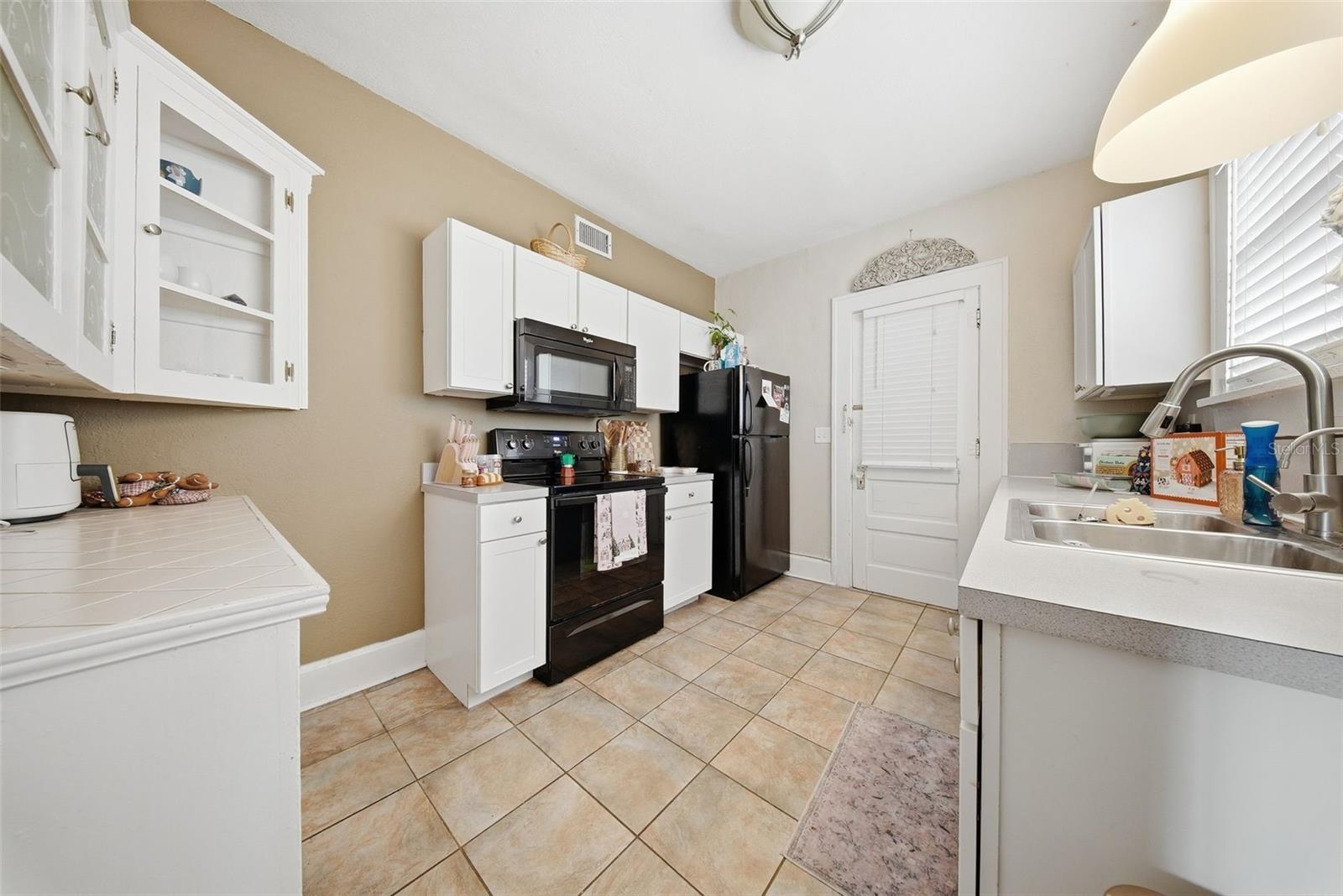 Image 16 of 57 For 8334 Diagonal Road N