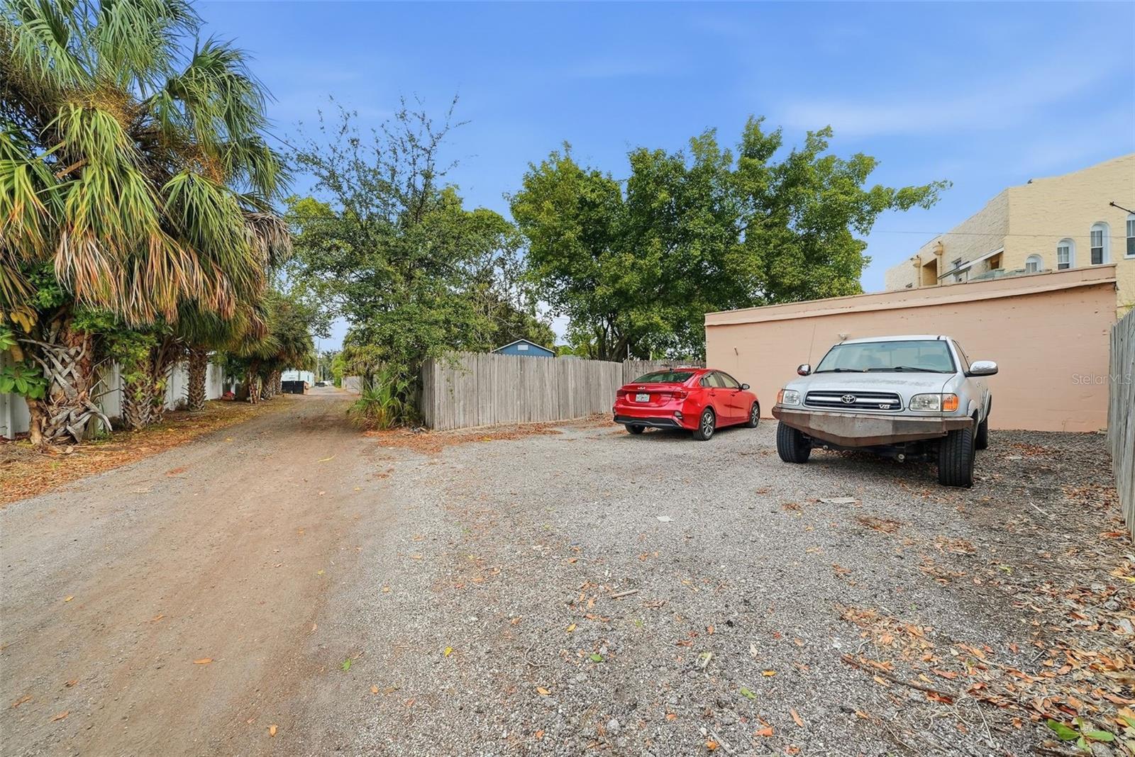 Image 42 of 57 For 8334 Diagonal Road N