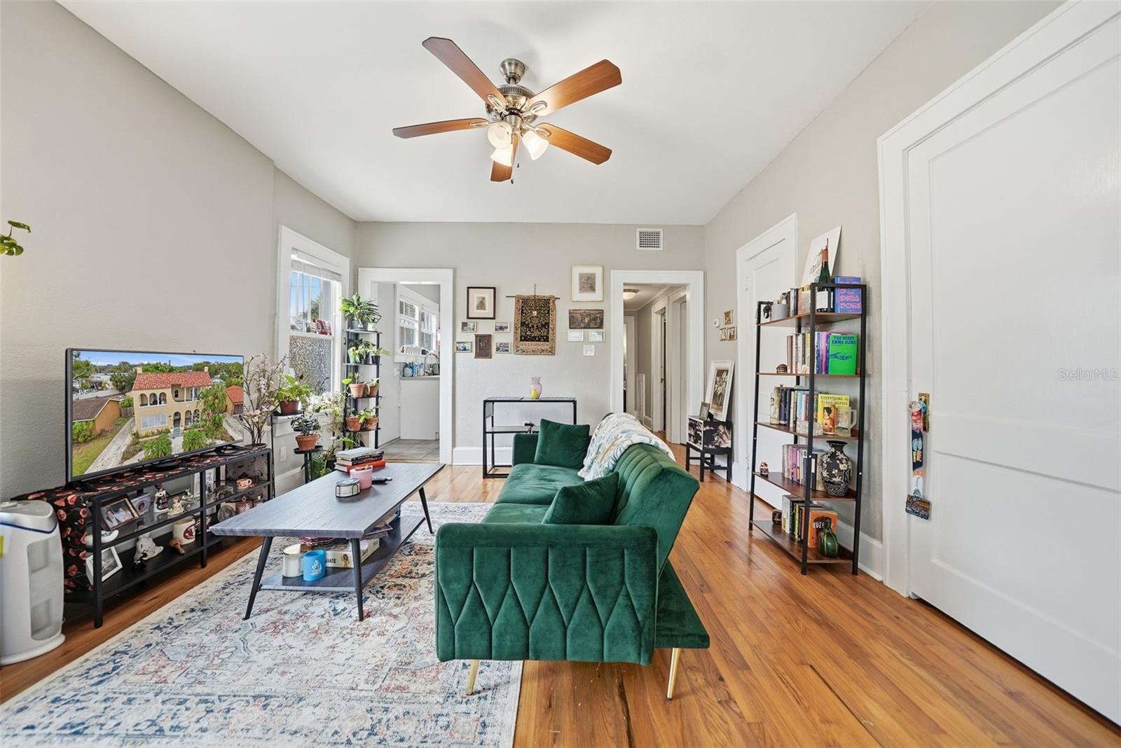 Image 6 of 57 For 8334 Diagonal Road N