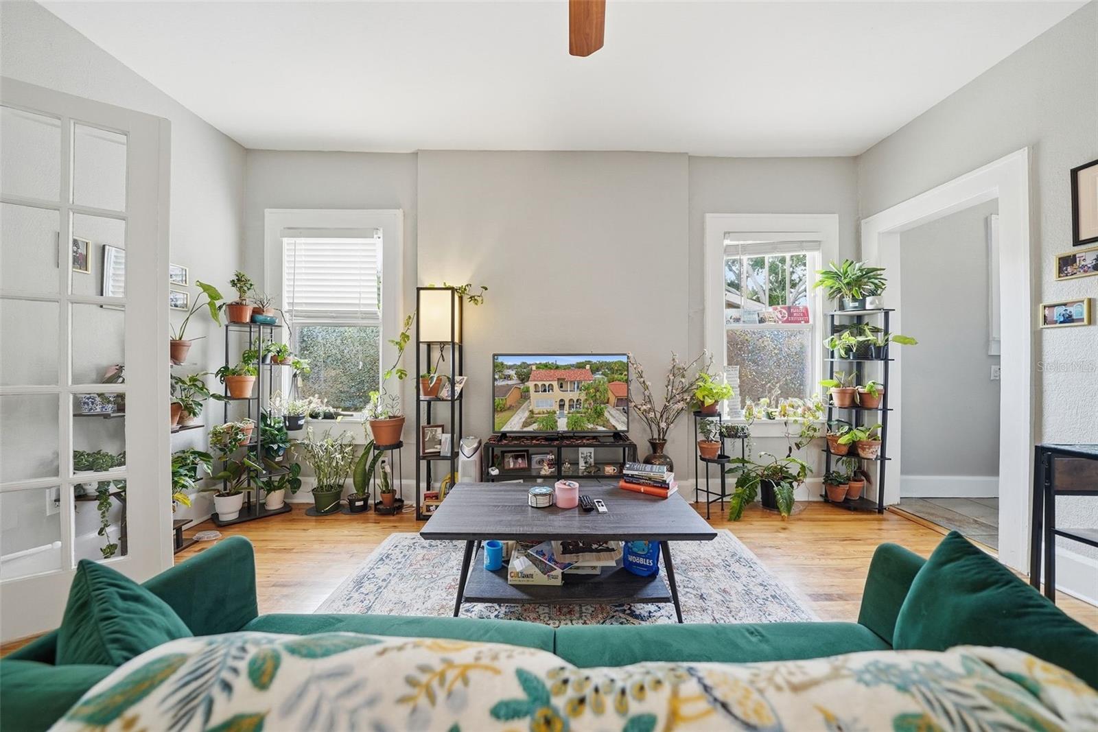 Image 7 of 57 For 8334 Diagonal Road N