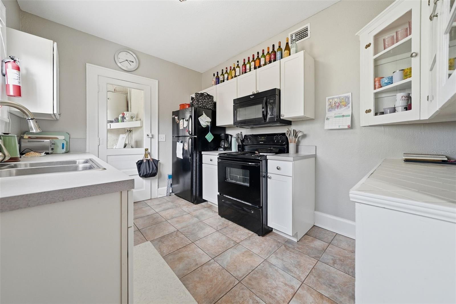 Image 8 of 57 For 8334 Diagonal Road N