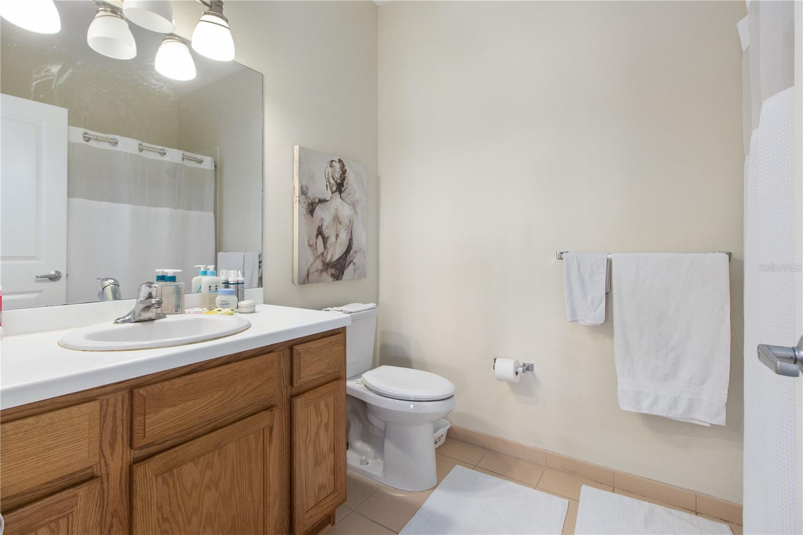 Image 15 of 28 For 300 State Street E 204