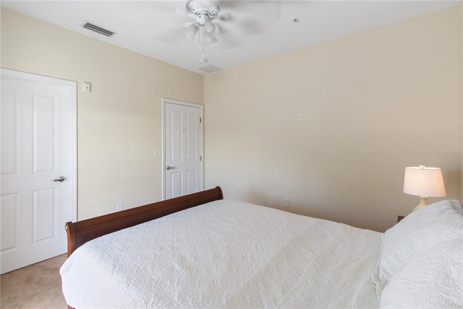 Image 17 of 28 For 300 State Street E 204