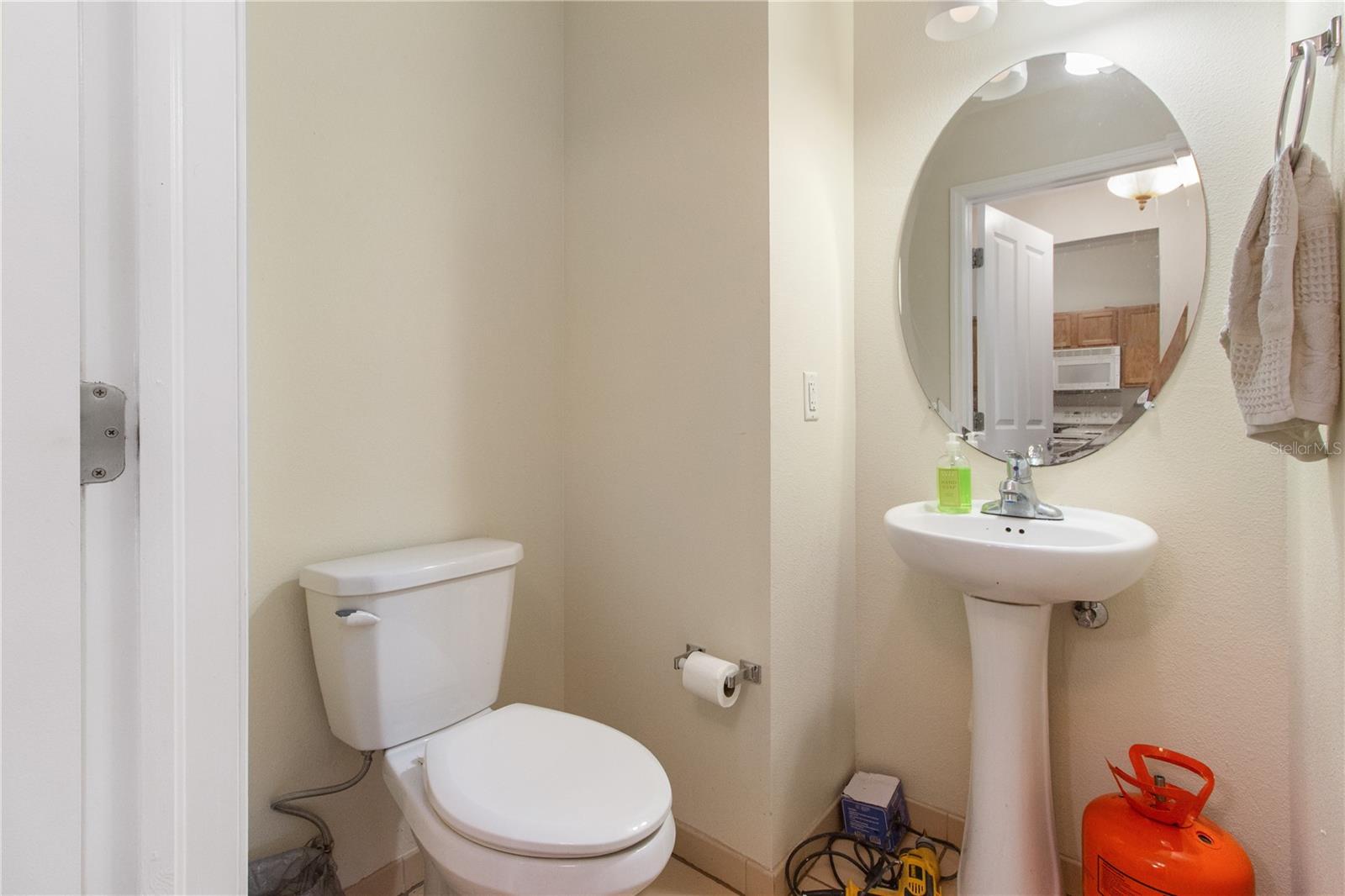 Image 20 of 28 For 300 State Street E 204