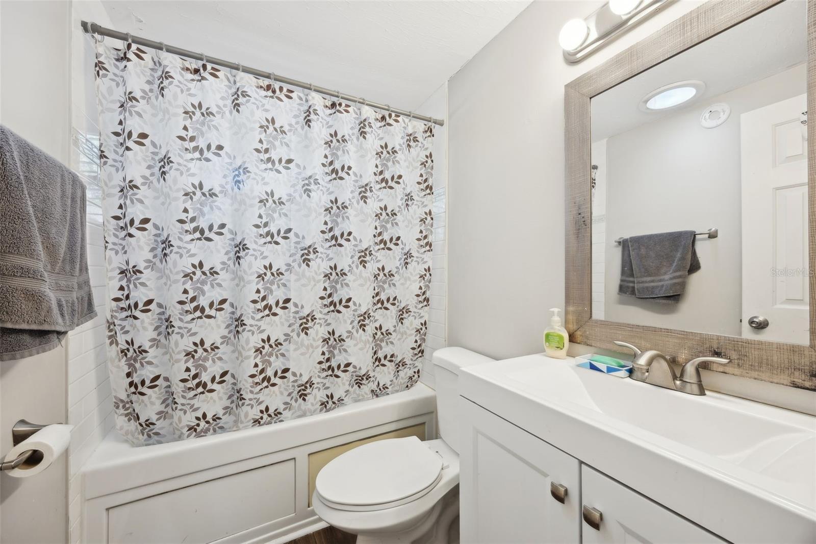 Image 13 of 23 For 321 Aries Drive