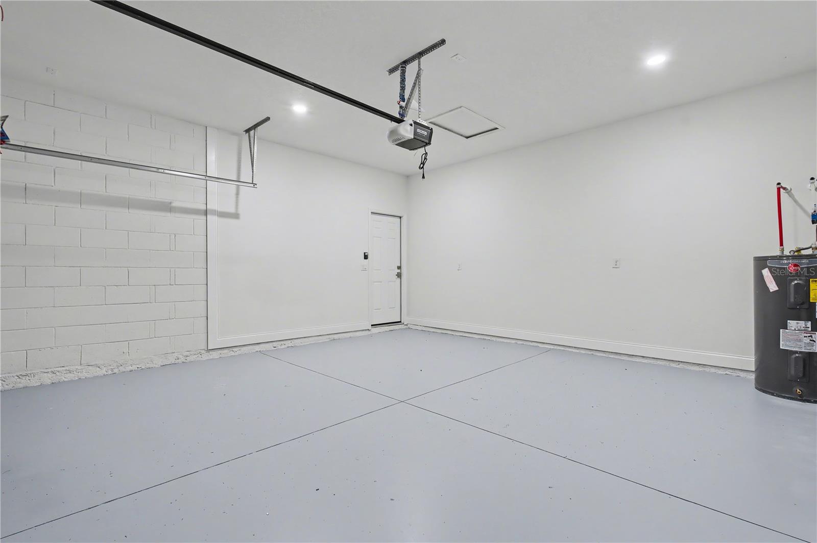 Image 31 of 37 For 331 Baker Place