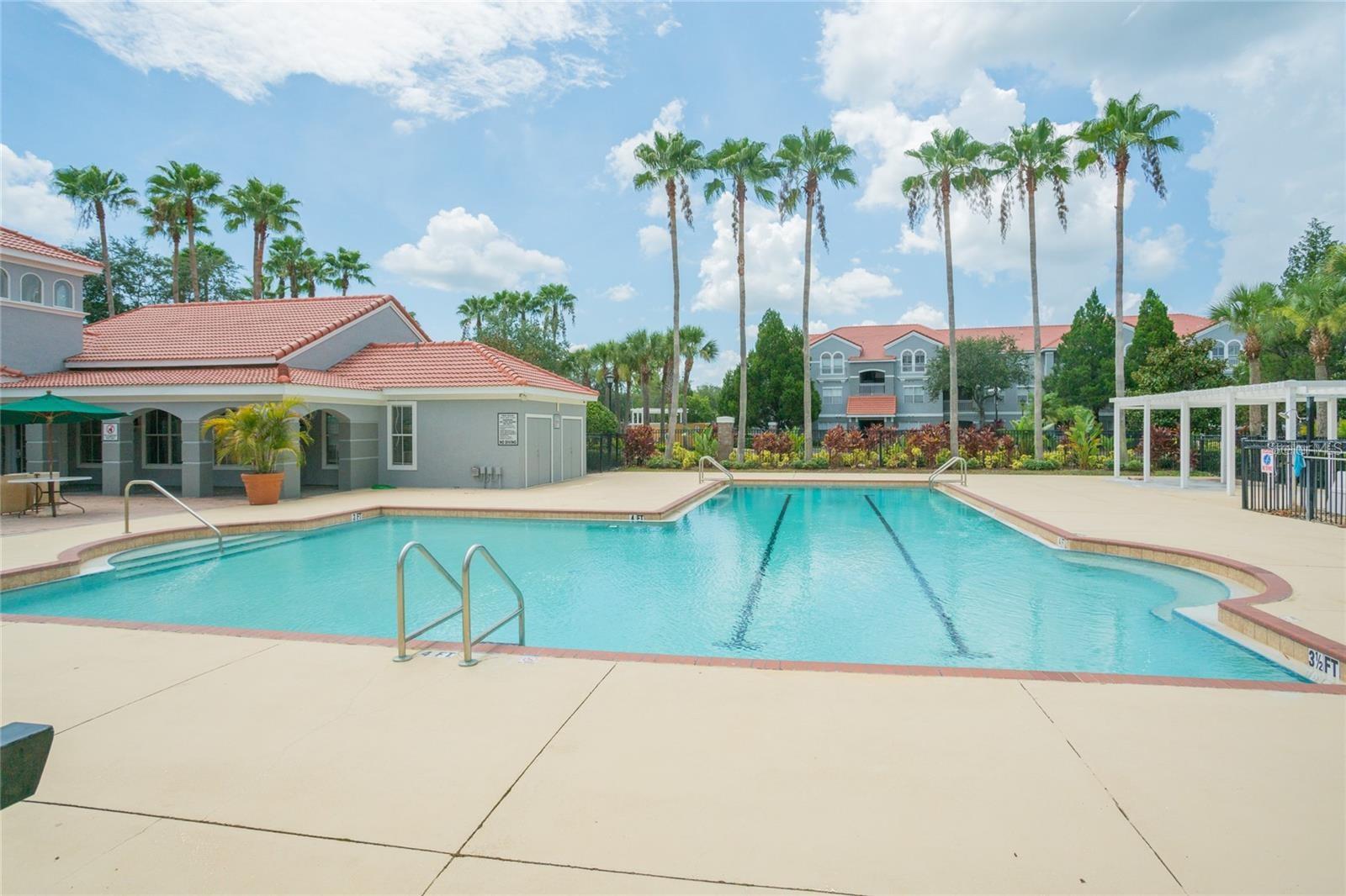 Image 10 of 14 For 18001 Richmond Place Drive 926