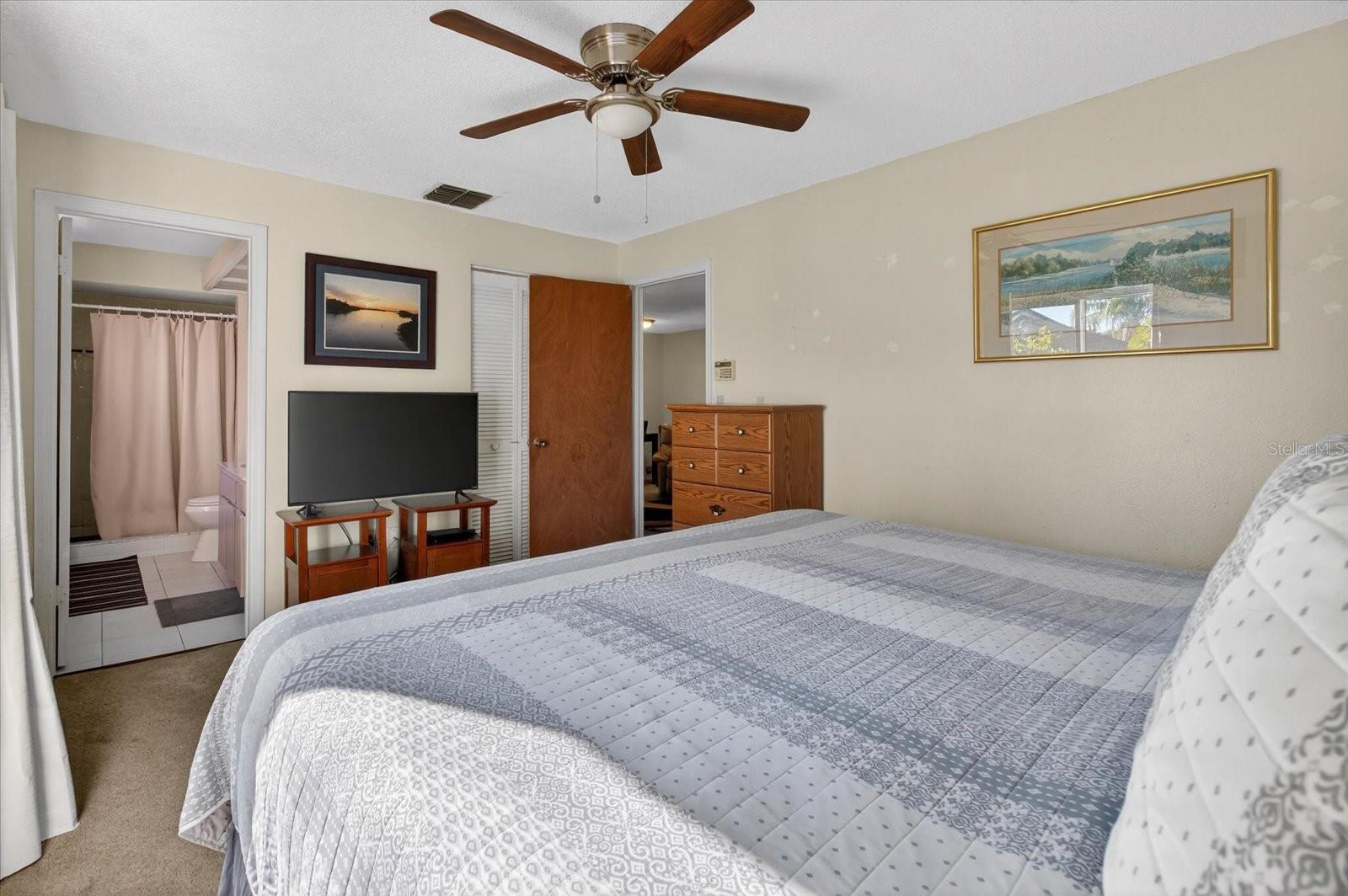 Image 25 of 88 For 7637 Piping Rock Court