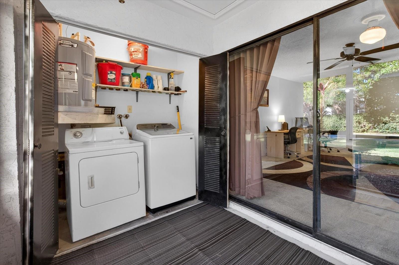 Image 39 of 88 For 7637 Piping Rock Court