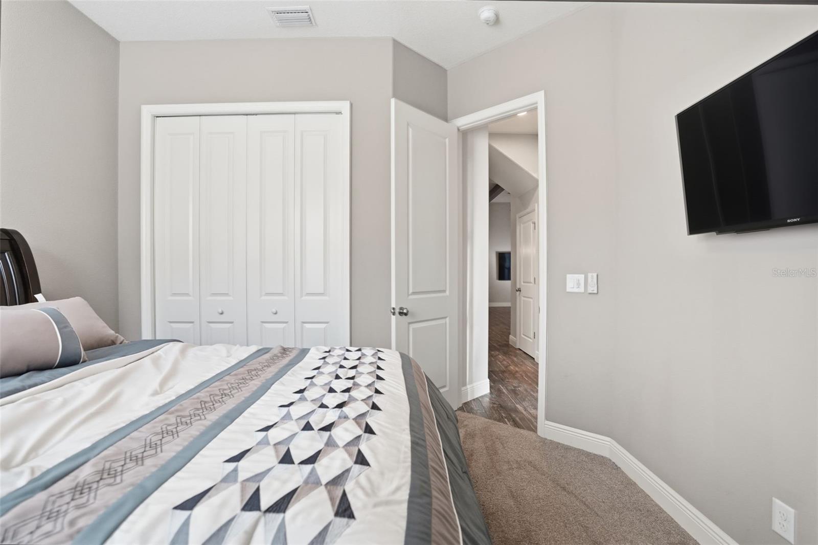 Image 42 of 67 For 31999 Watoga Loop