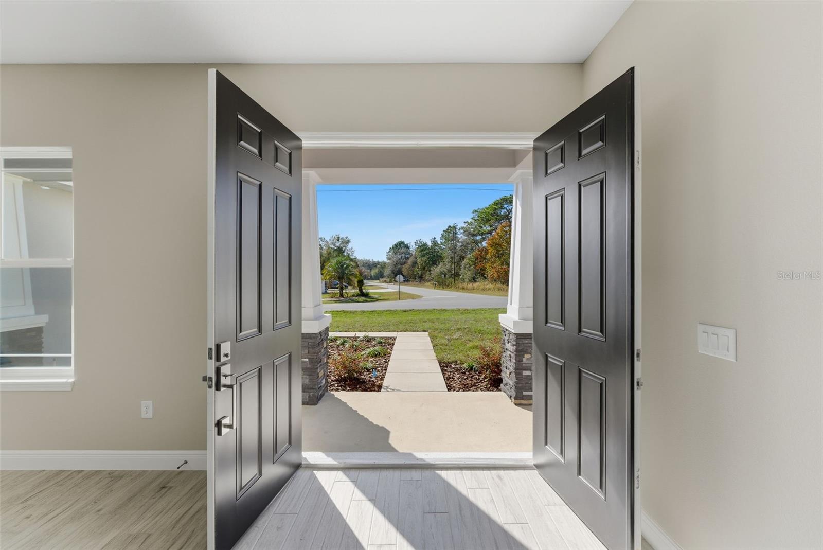 Image 10 of 69 For 8265 Amboy Drive