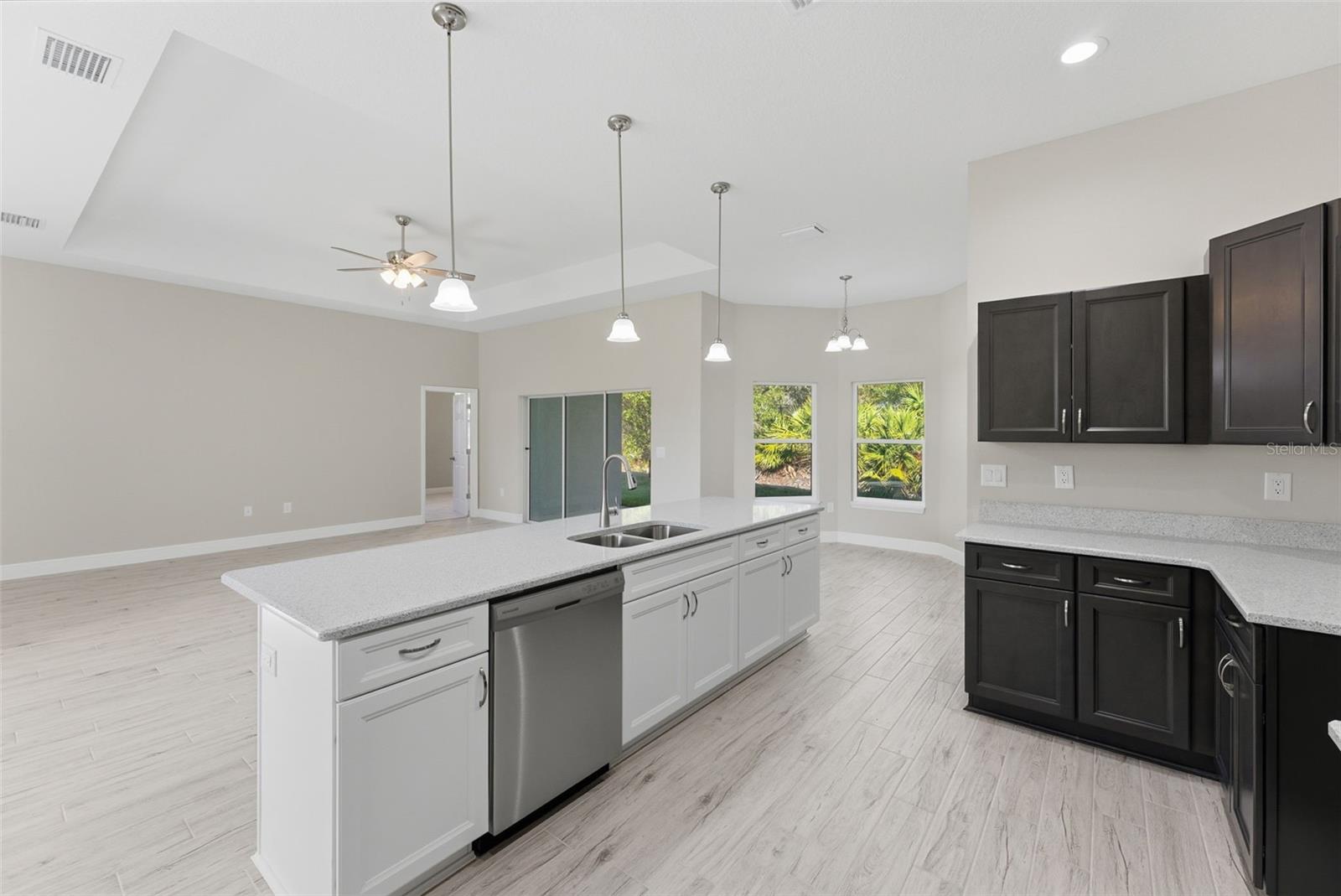 Image 26 of 69 For 8265 Amboy Drive