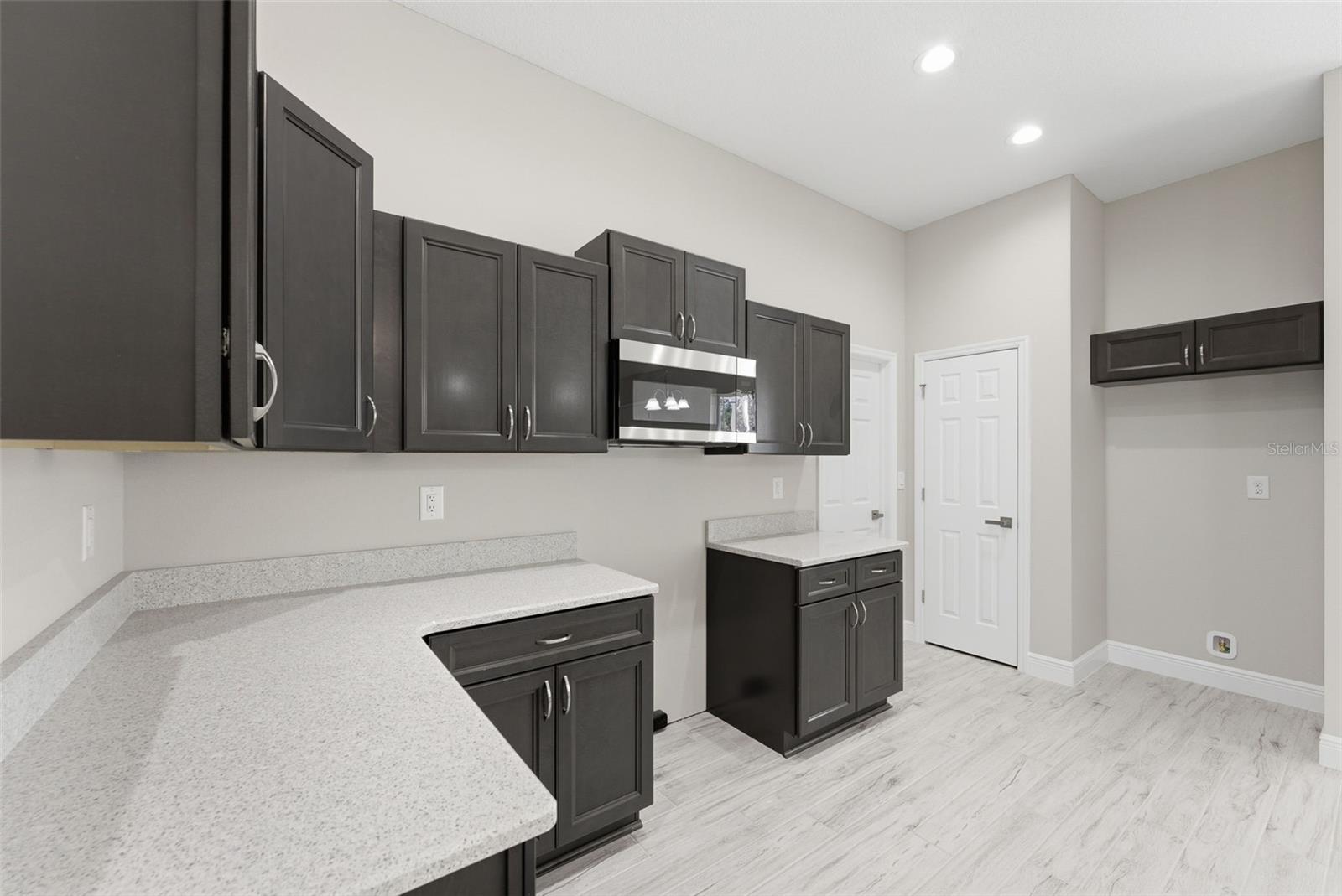 Image 30 of 69 For 8265 Amboy Drive