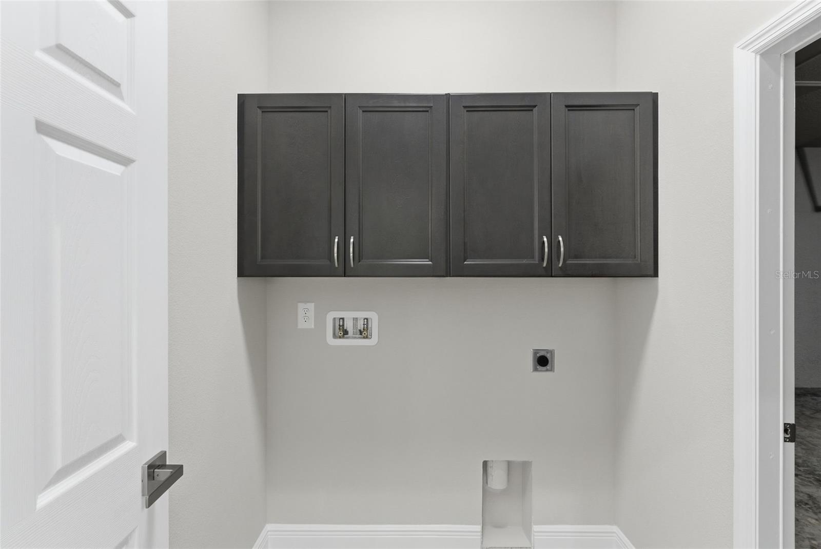 Image 32 of 69 For 8265 Amboy Drive