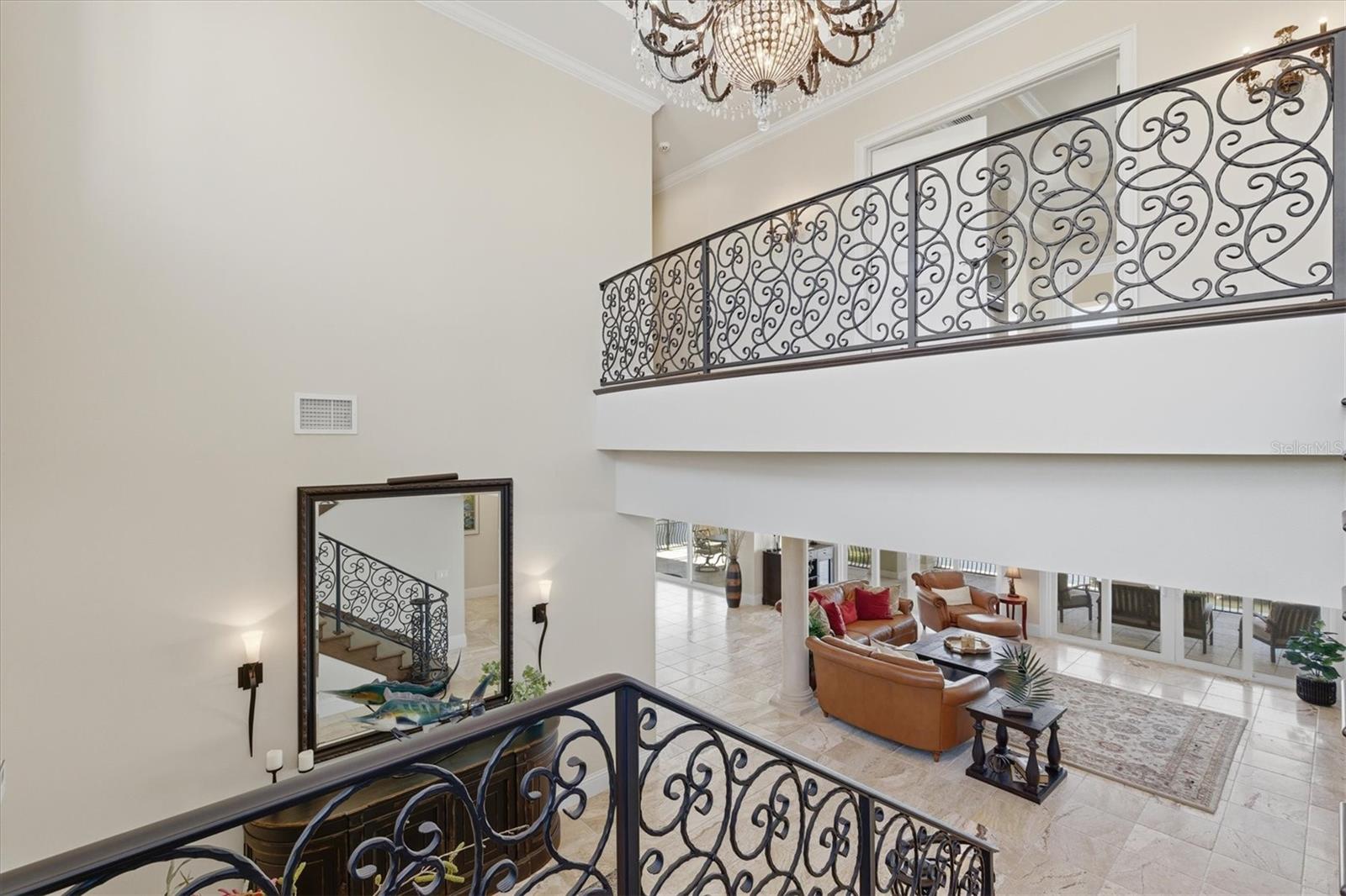 Listing photo id 45 for 2484 Baywood Drive W