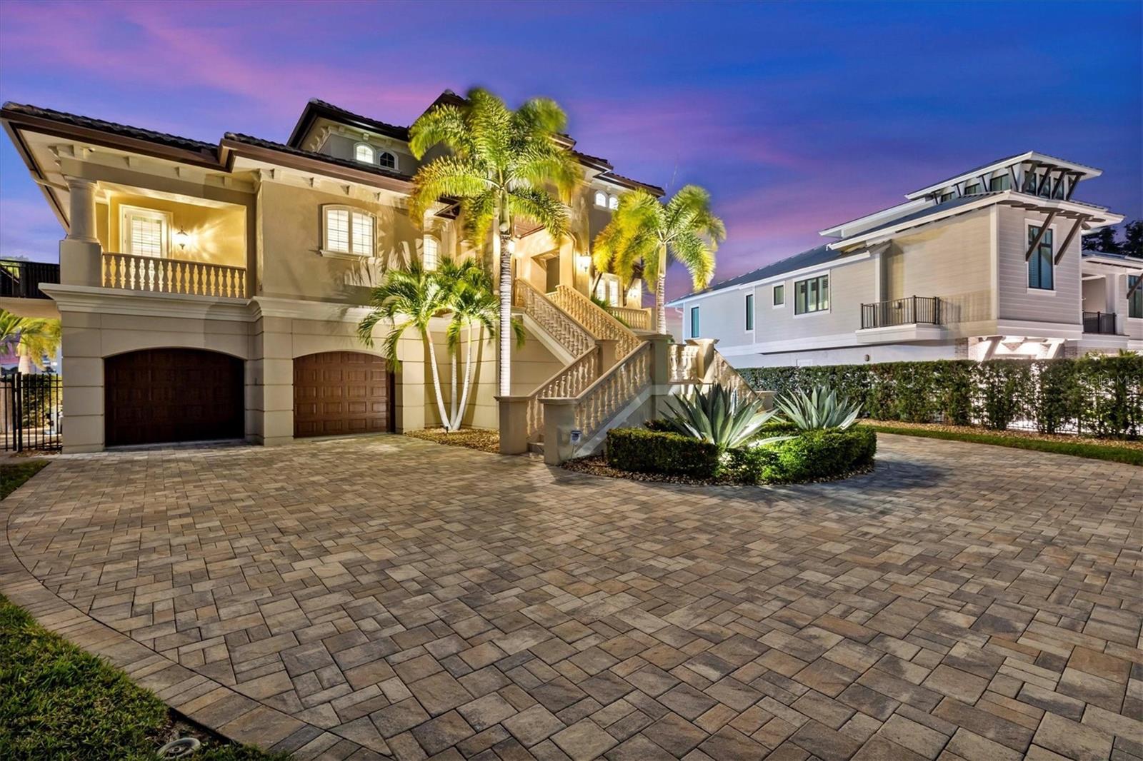 Listing photo id 87 for 2484 Baywood Drive W