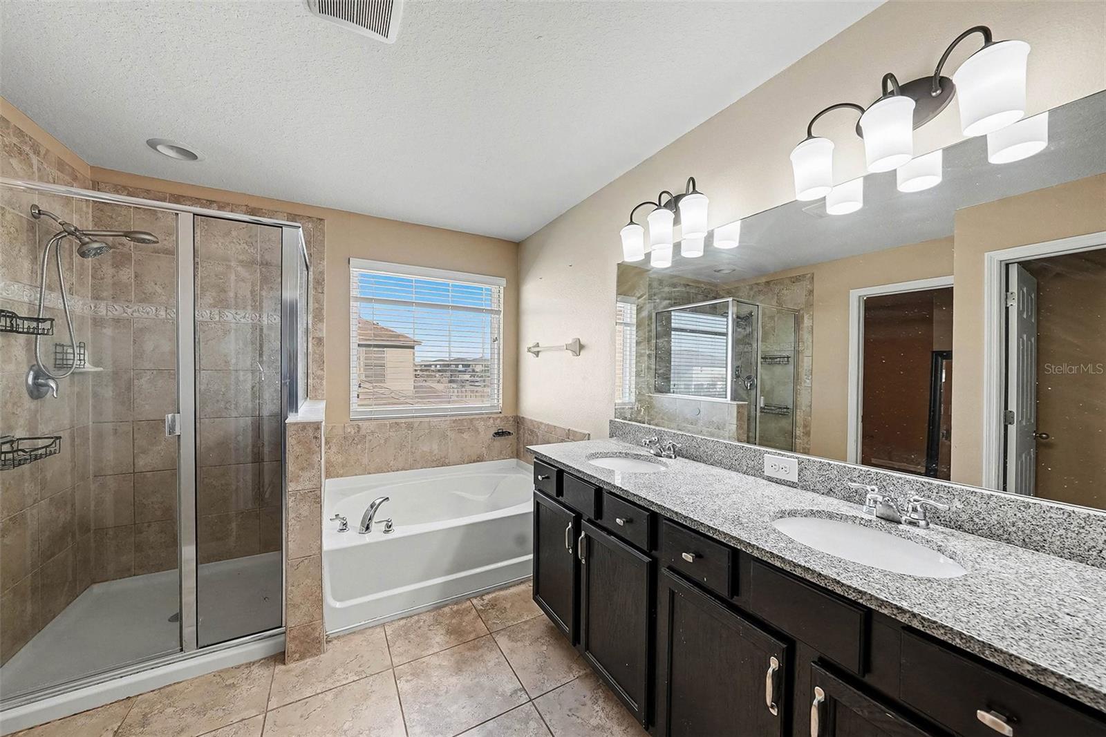 Image 12 of 17 For 10233 Newminster Loop