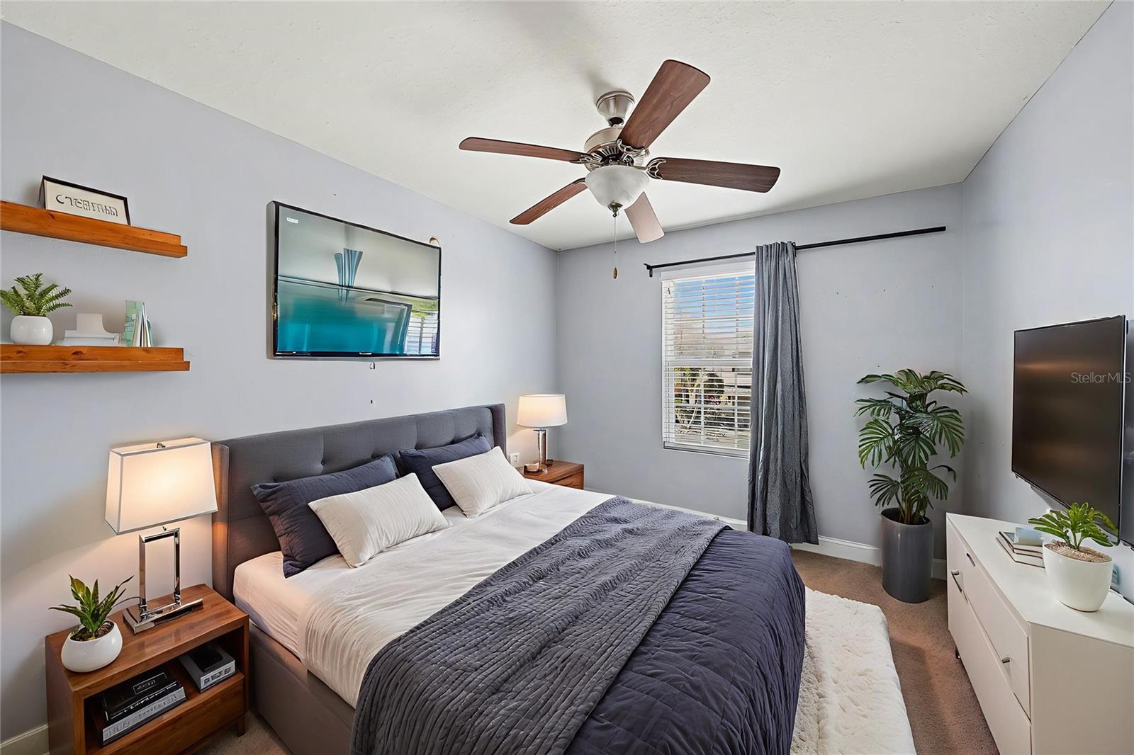 Image 16 of 17 For 10233 Newminster Loop