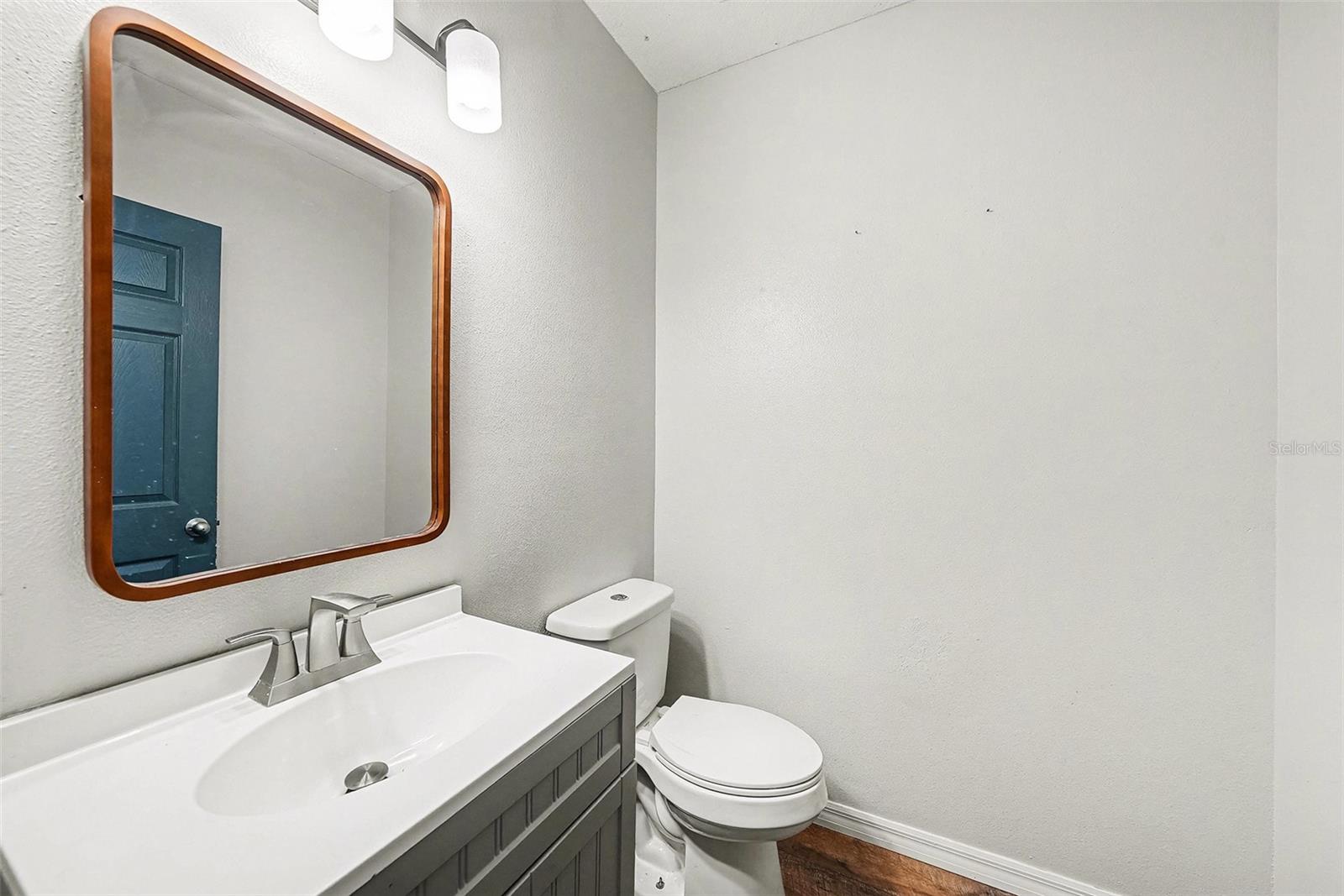 Image 5 of 17 For 10233 Newminster Loop