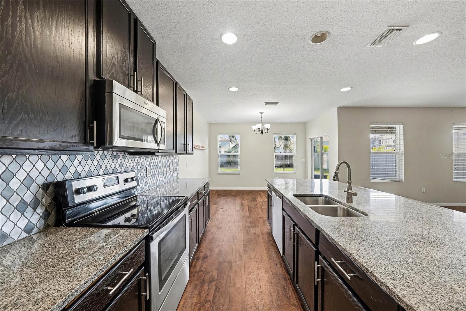 Image 7 of 17 For 10233 Newminster Loop