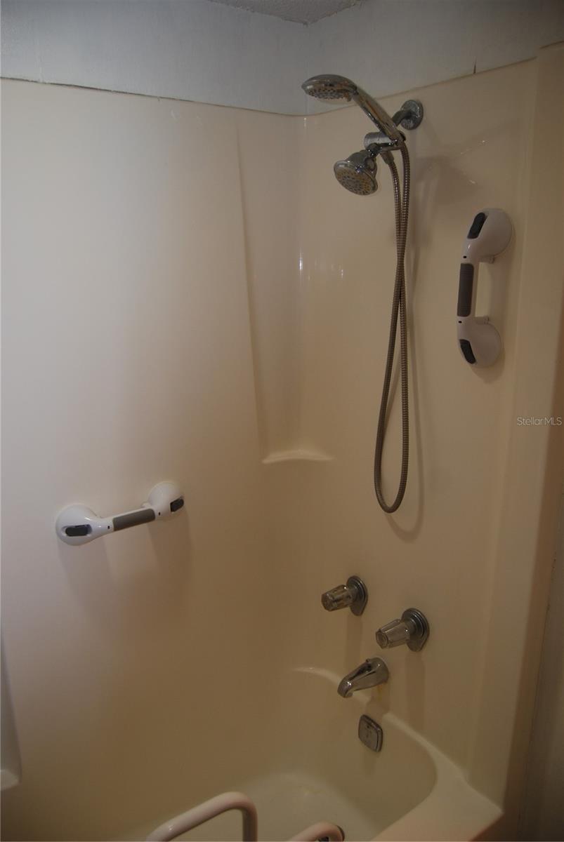 Image 11 of 25 For 450 Treasure Island Causeway 310