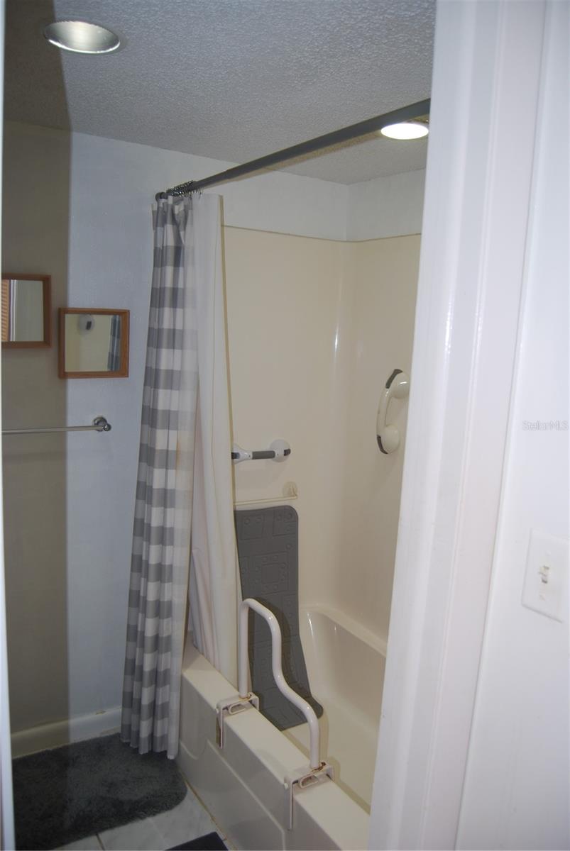 Image 13 of 25 For 450 Treasure Island Causeway 310