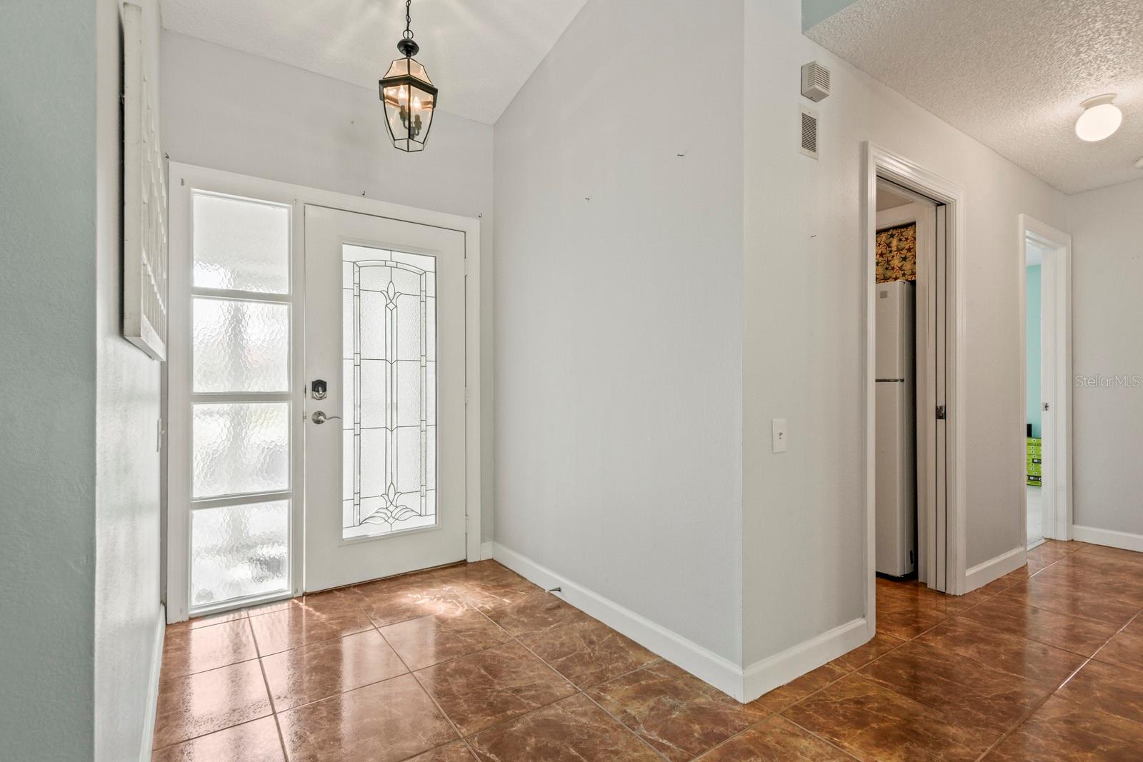 Image 7 of 38 For 9909 Middlecoff Drive