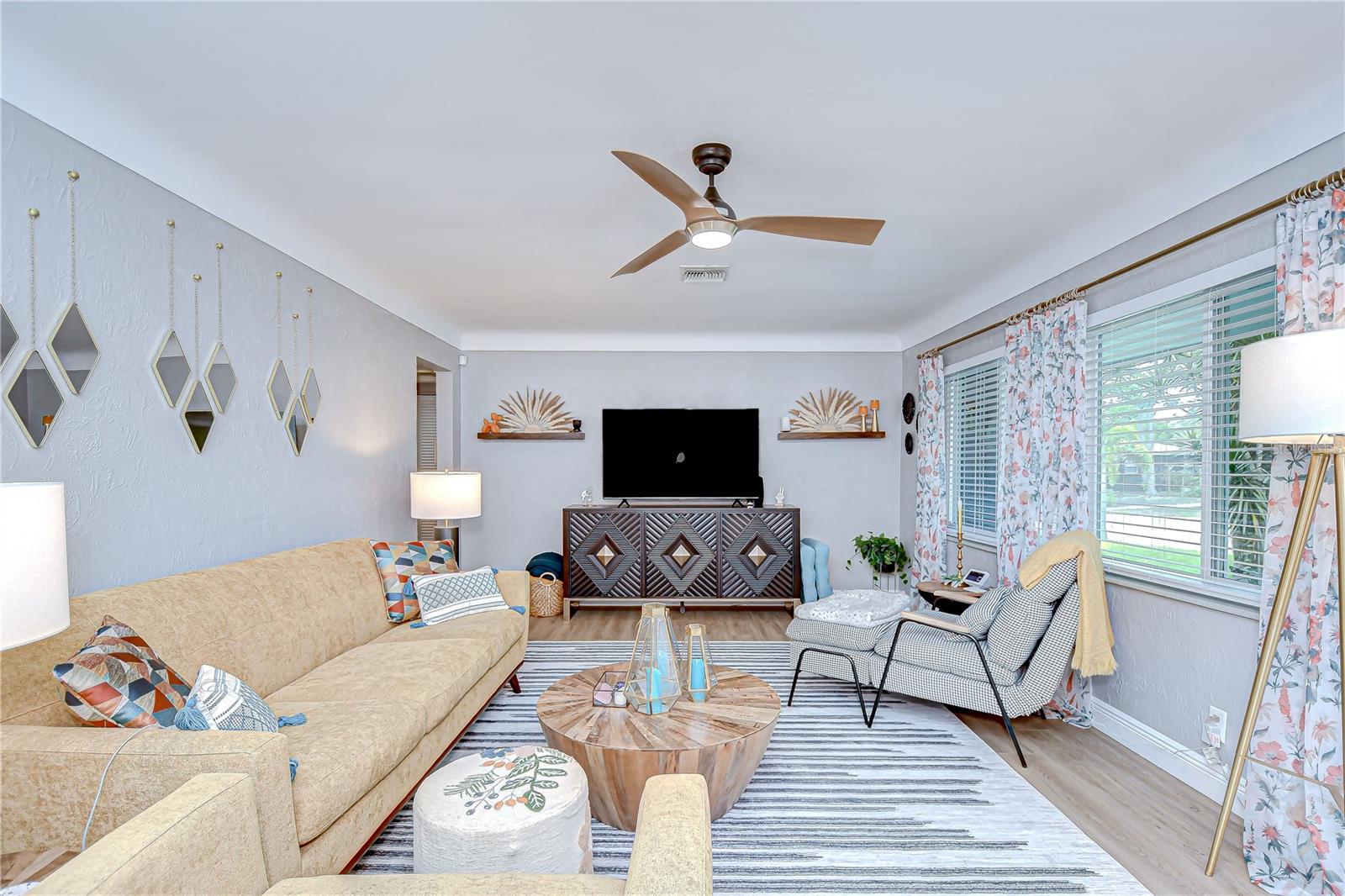 Image 7 of 44 For 130 63rd Street S