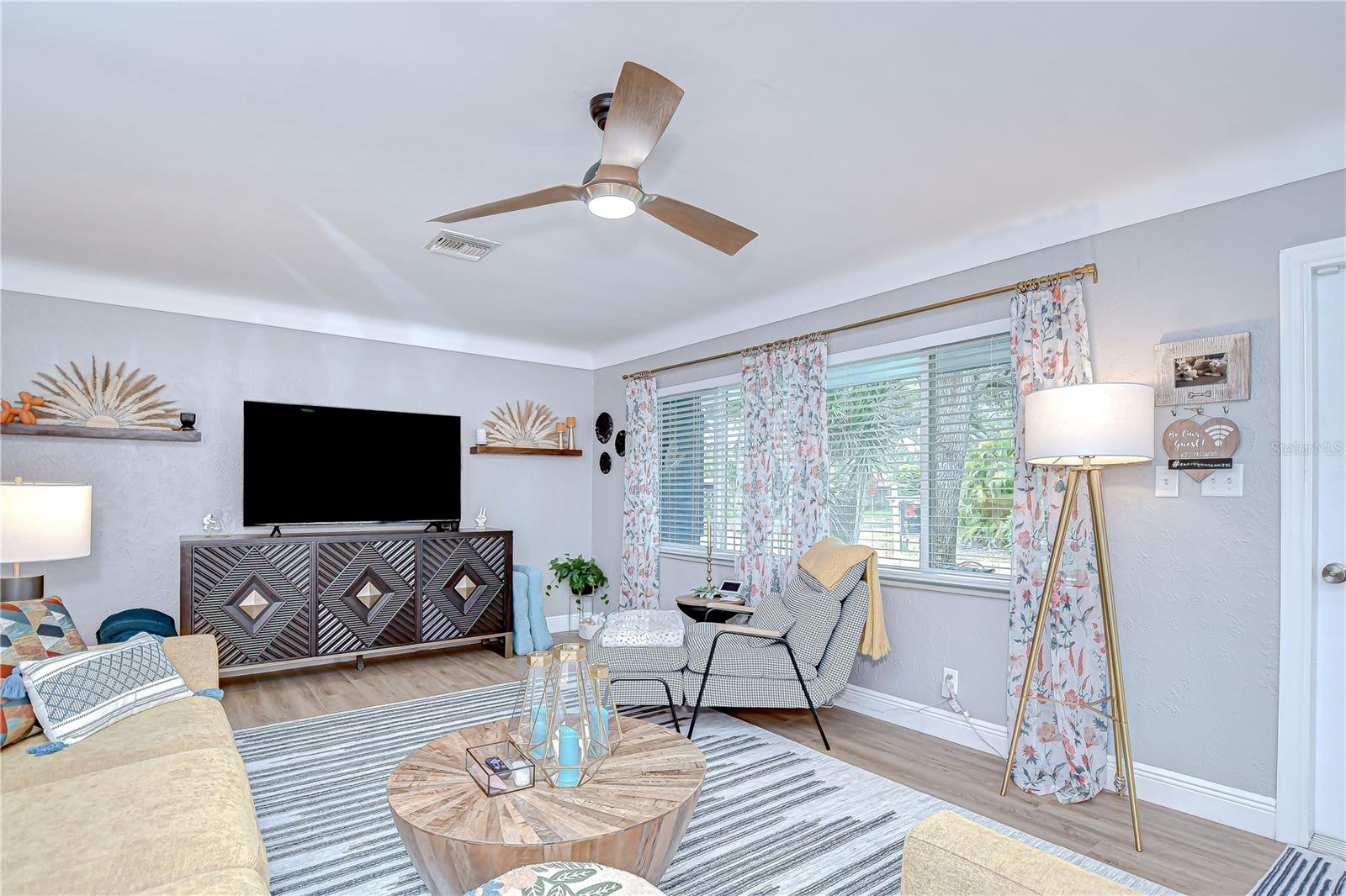 Image 8 of 44 For 130 63rd Street S