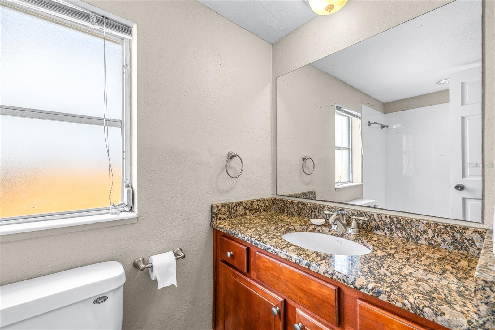 Image 15 of 56 For 3415 Barcelona Street