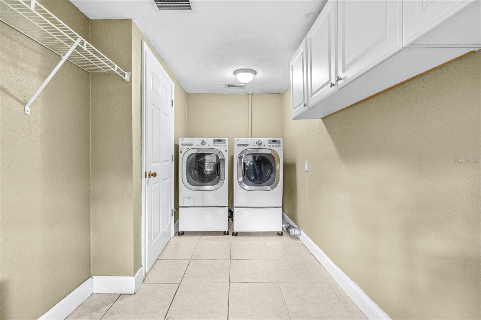 Image 21 of 56 For 3415 Barcelona Street