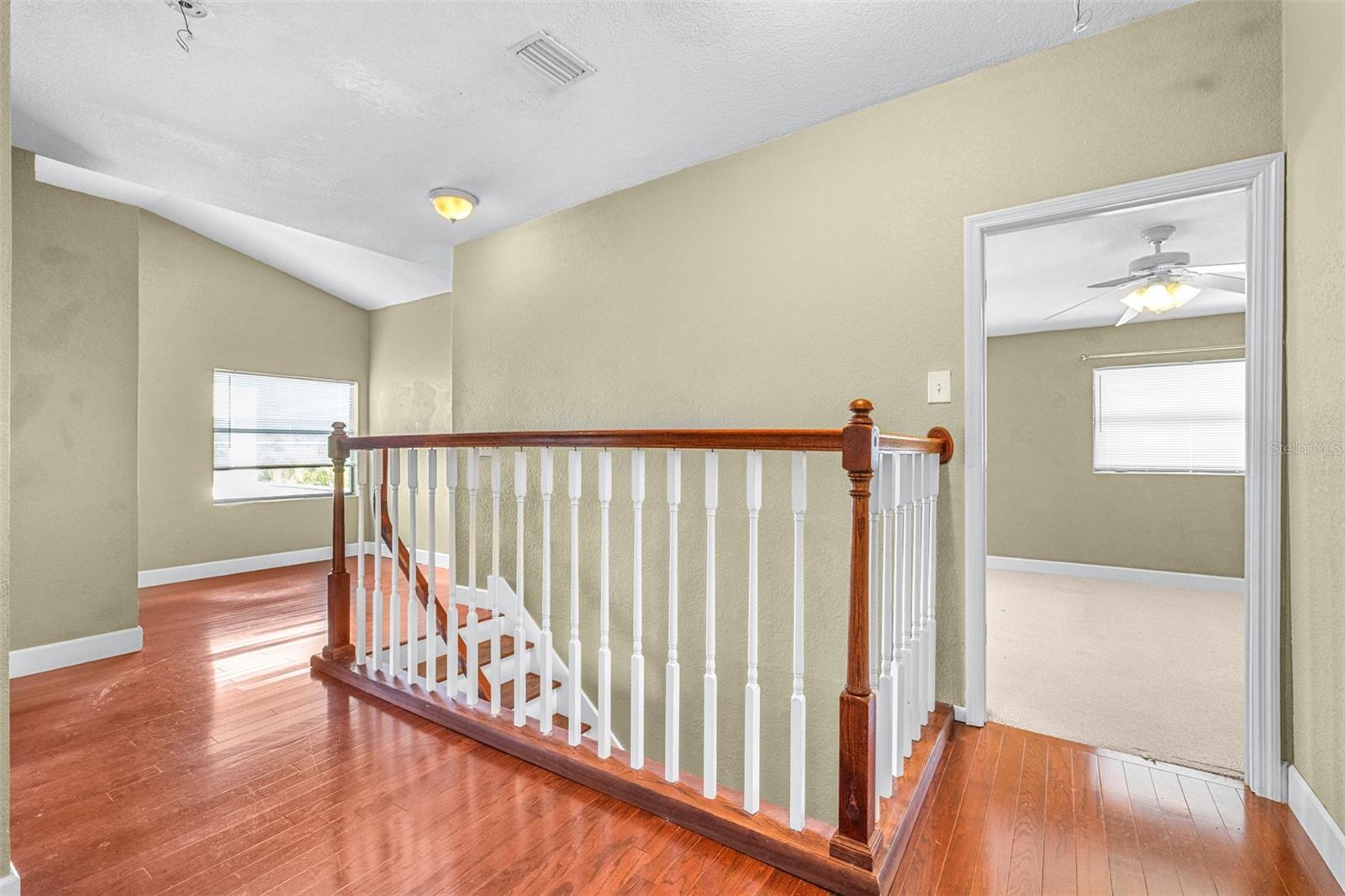 Image 32 of 56 For 3415 Barcelona Street