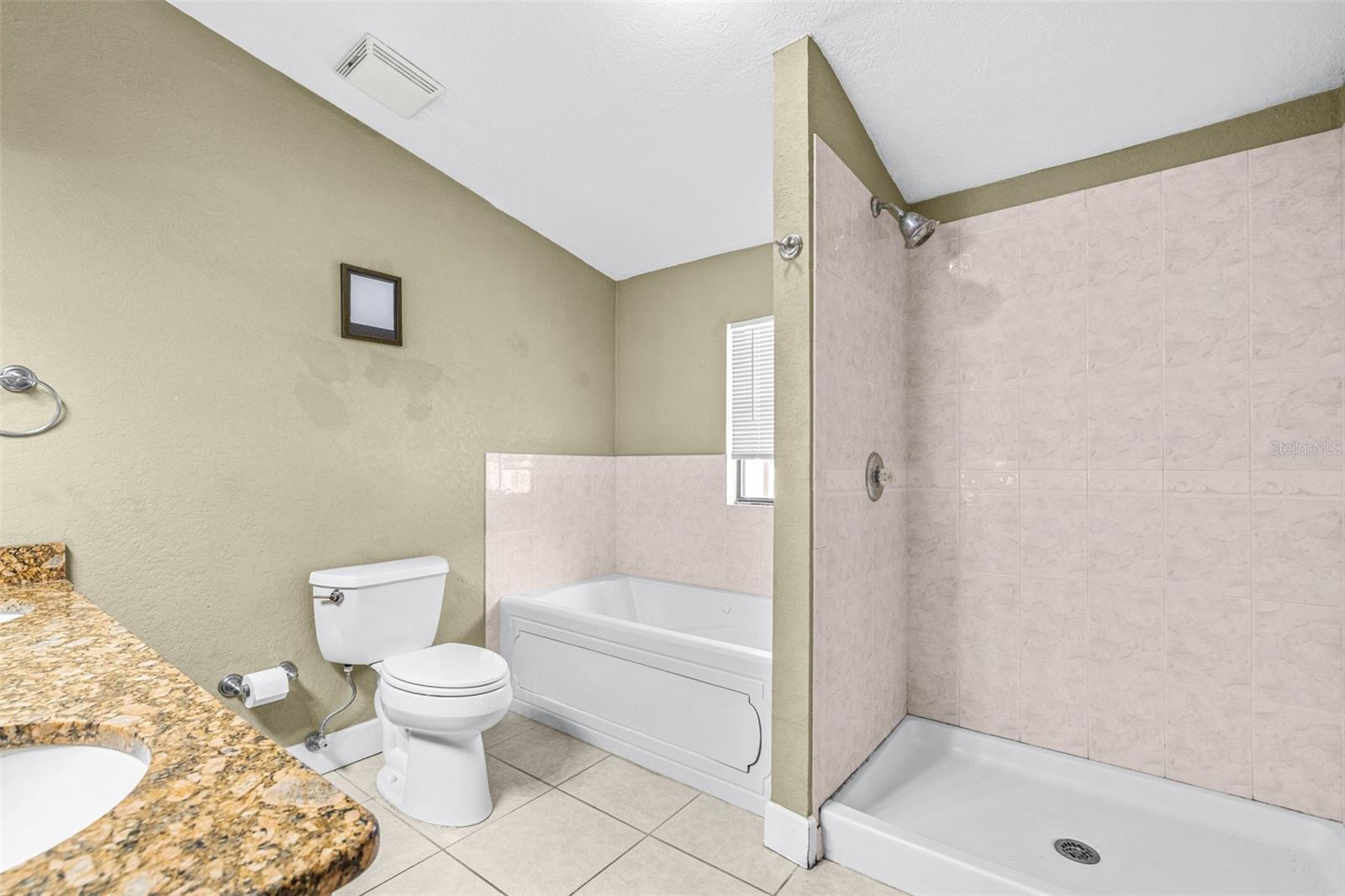 Image 39 of 56 For 3415 Barcelona Street