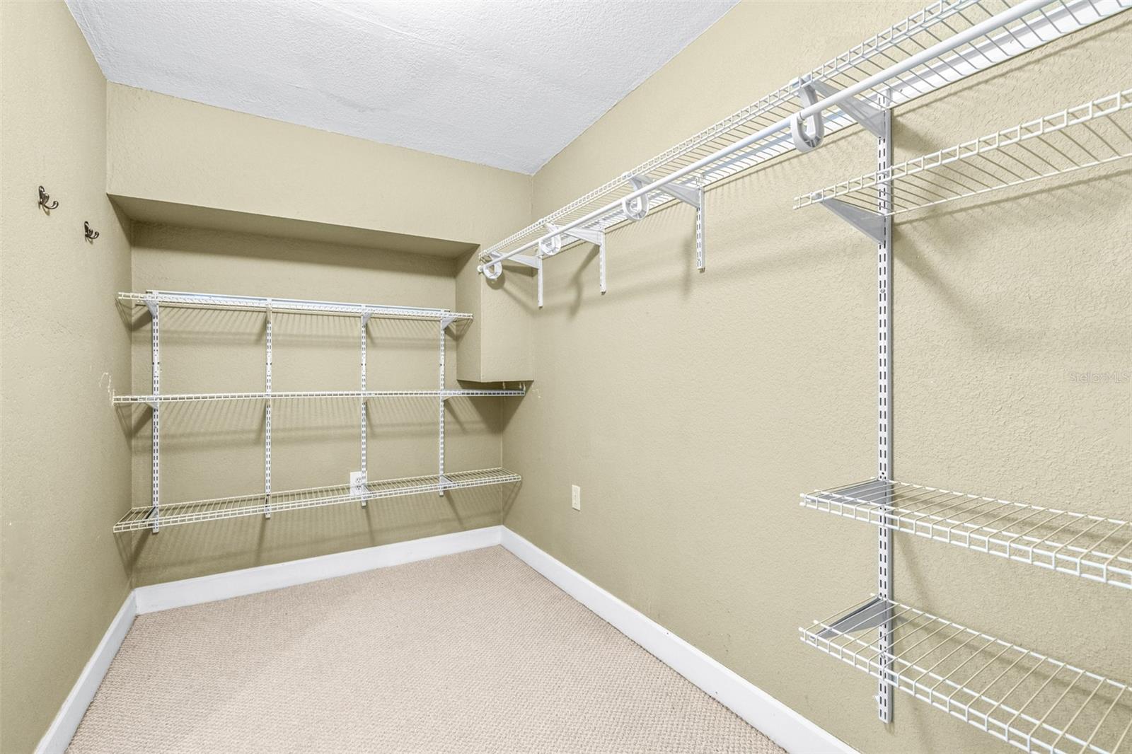 Image 40 of 56 For 3415 Barcelona Street