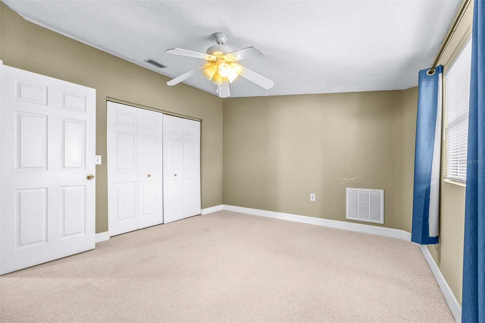 Image 46 of 56 For 3415 Barcelona Street