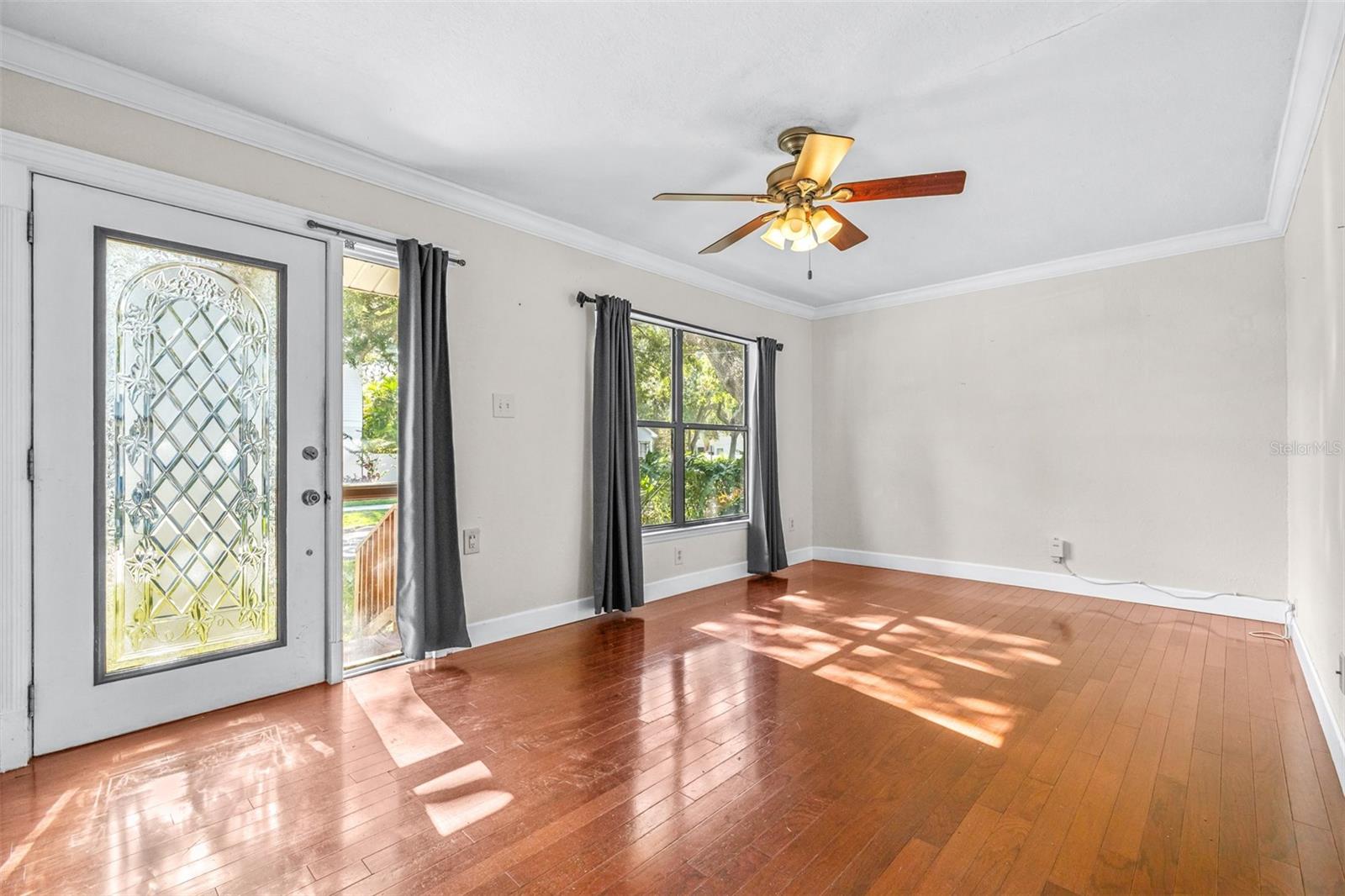 Image 6 of 56 For 3415 Barcelona Street