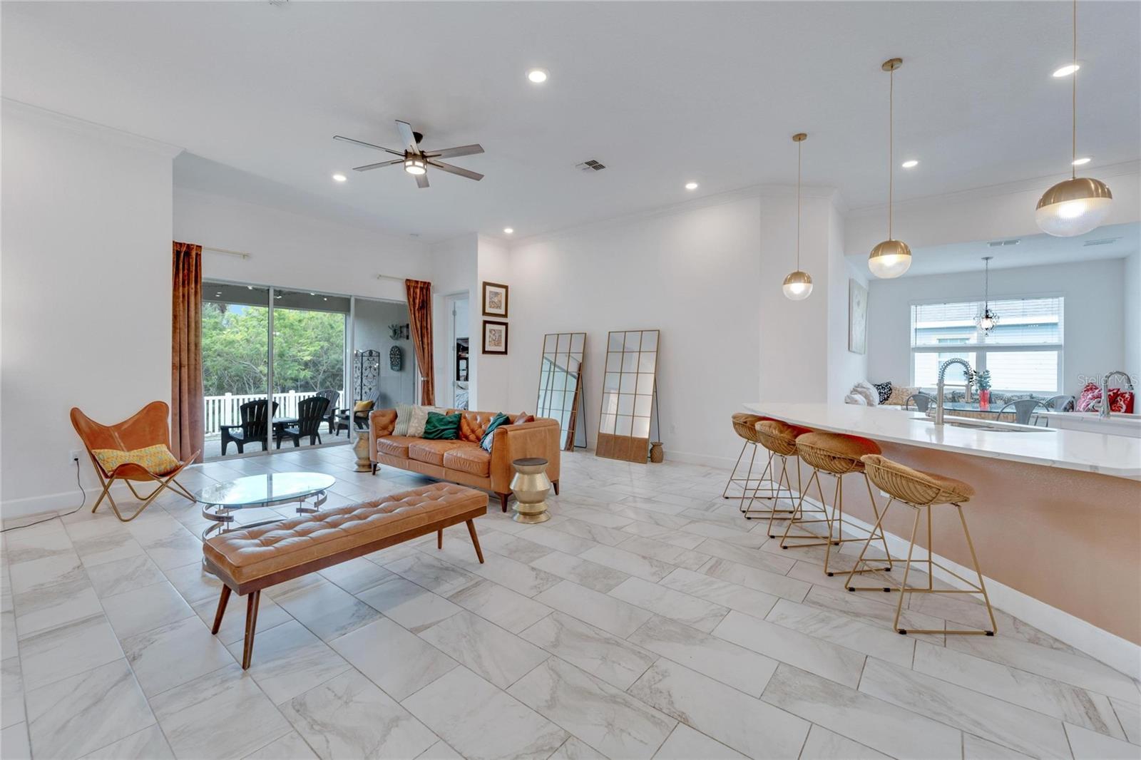 Listing photo id 13 for 618 Manns Harbor Drive