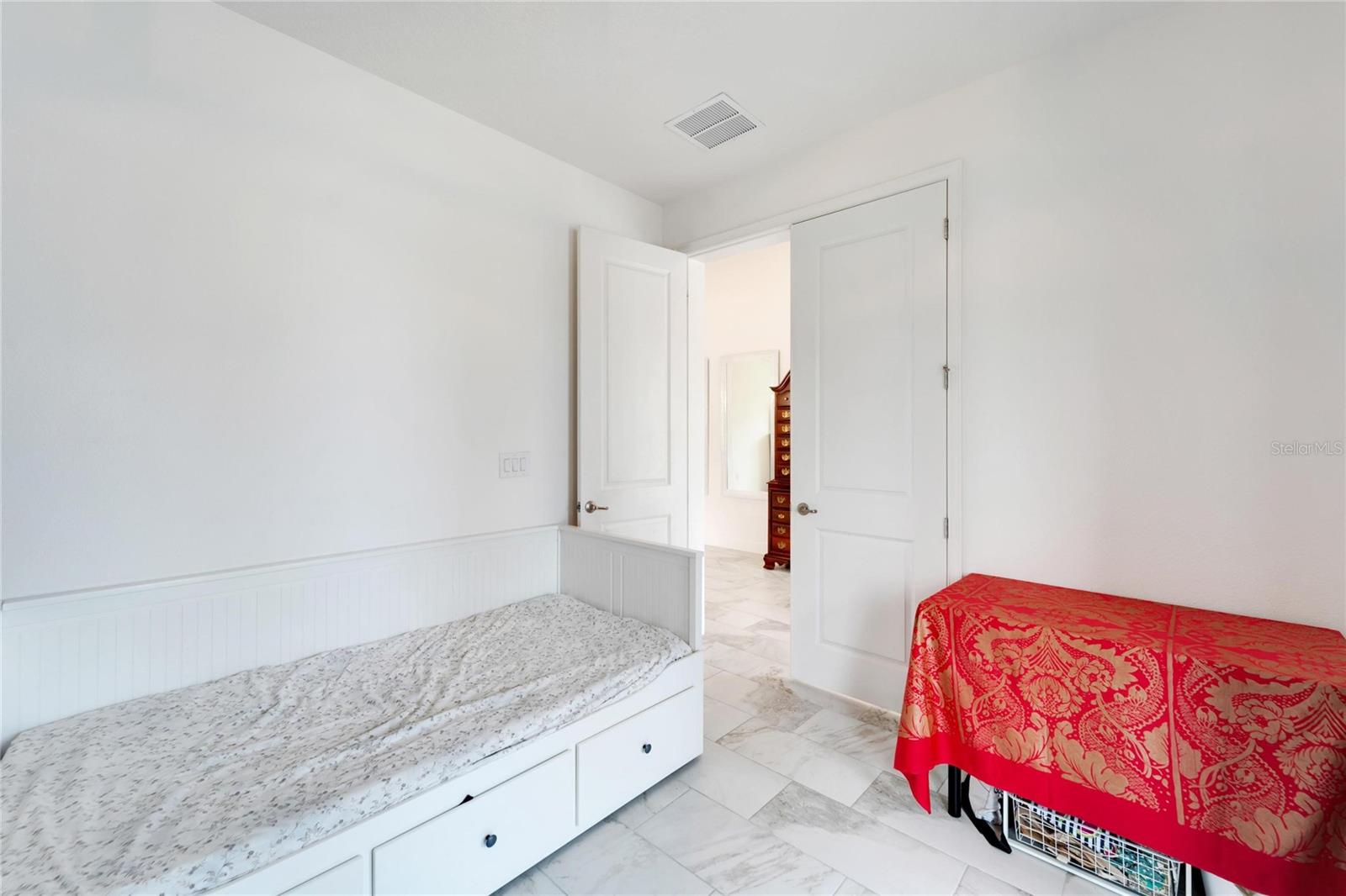 Listing photo id 35 for 618 Manns Harbor Drive