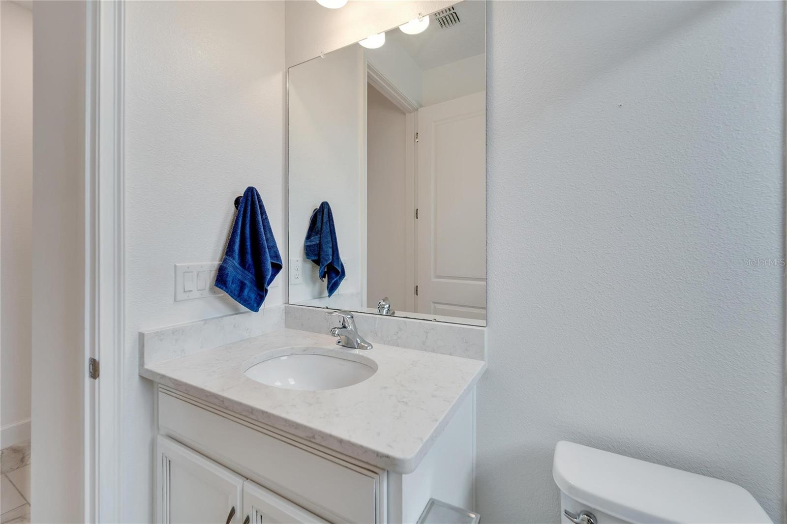 Listing photo id 42 for 618 Manns Harbor Drive