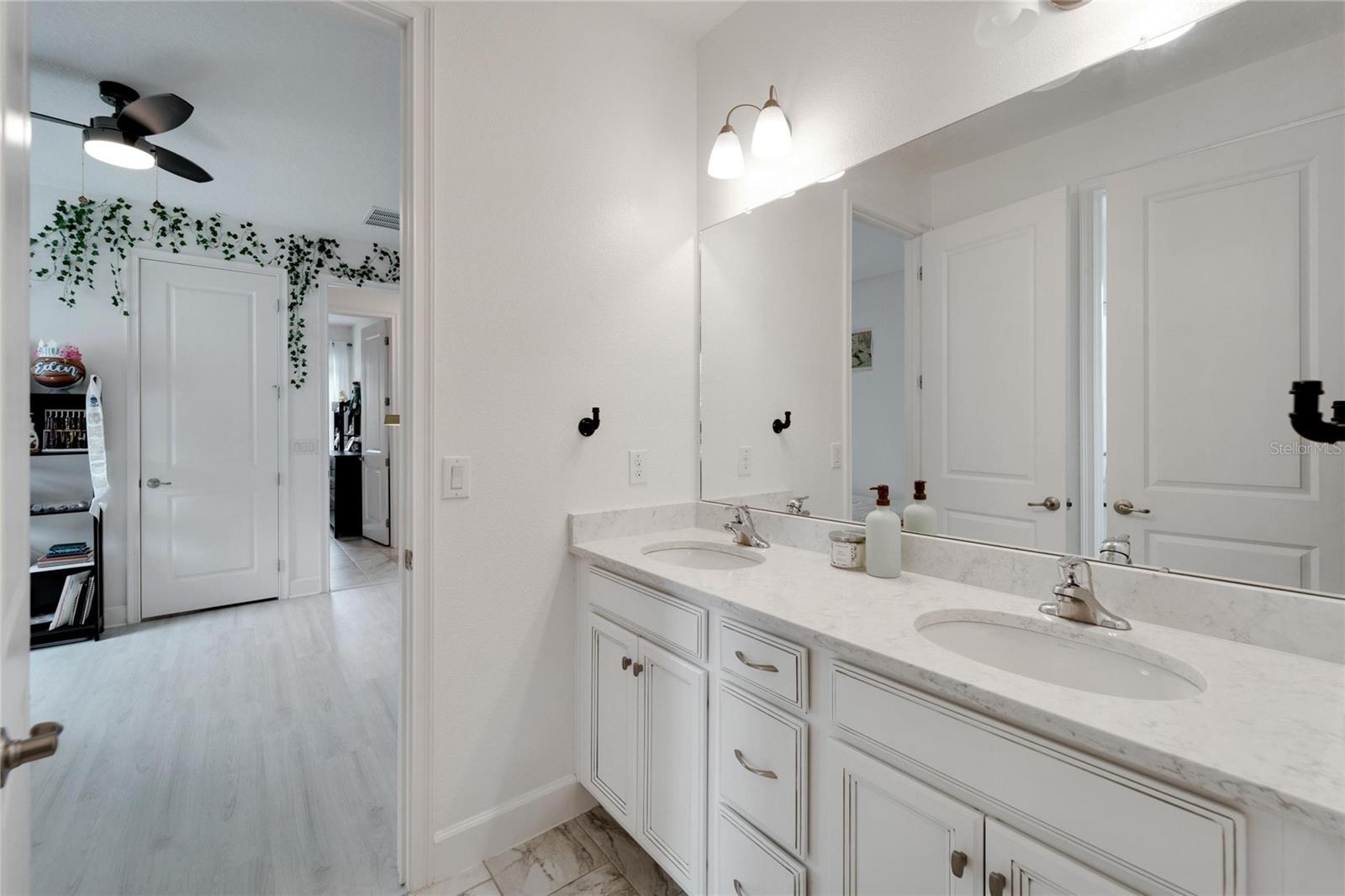 Listing photo id 52 for 618 Manns Harbor Drive