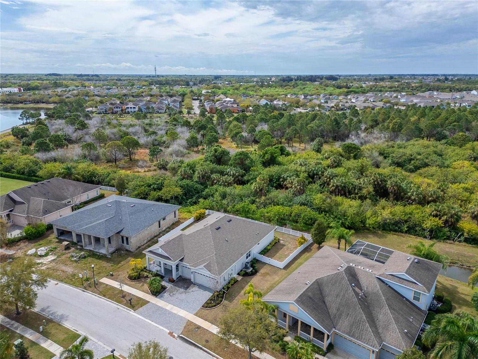 Listing photo id 75 for 618 Manns Harbor Drive