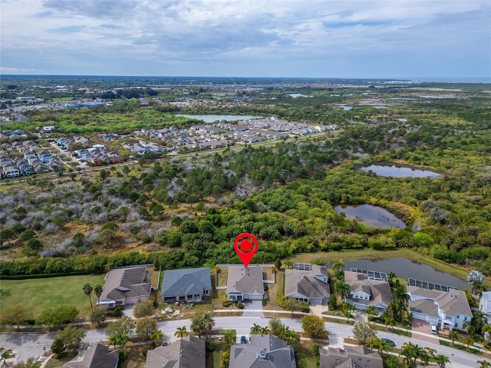 Listing photo id 80 for 618 Manns Harbor Drive