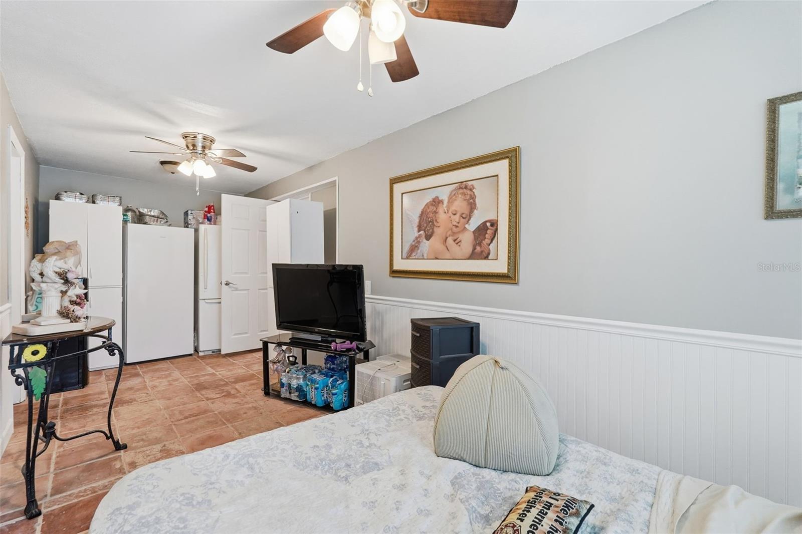 Image 20 of 39 For 3944 49th Avenue S