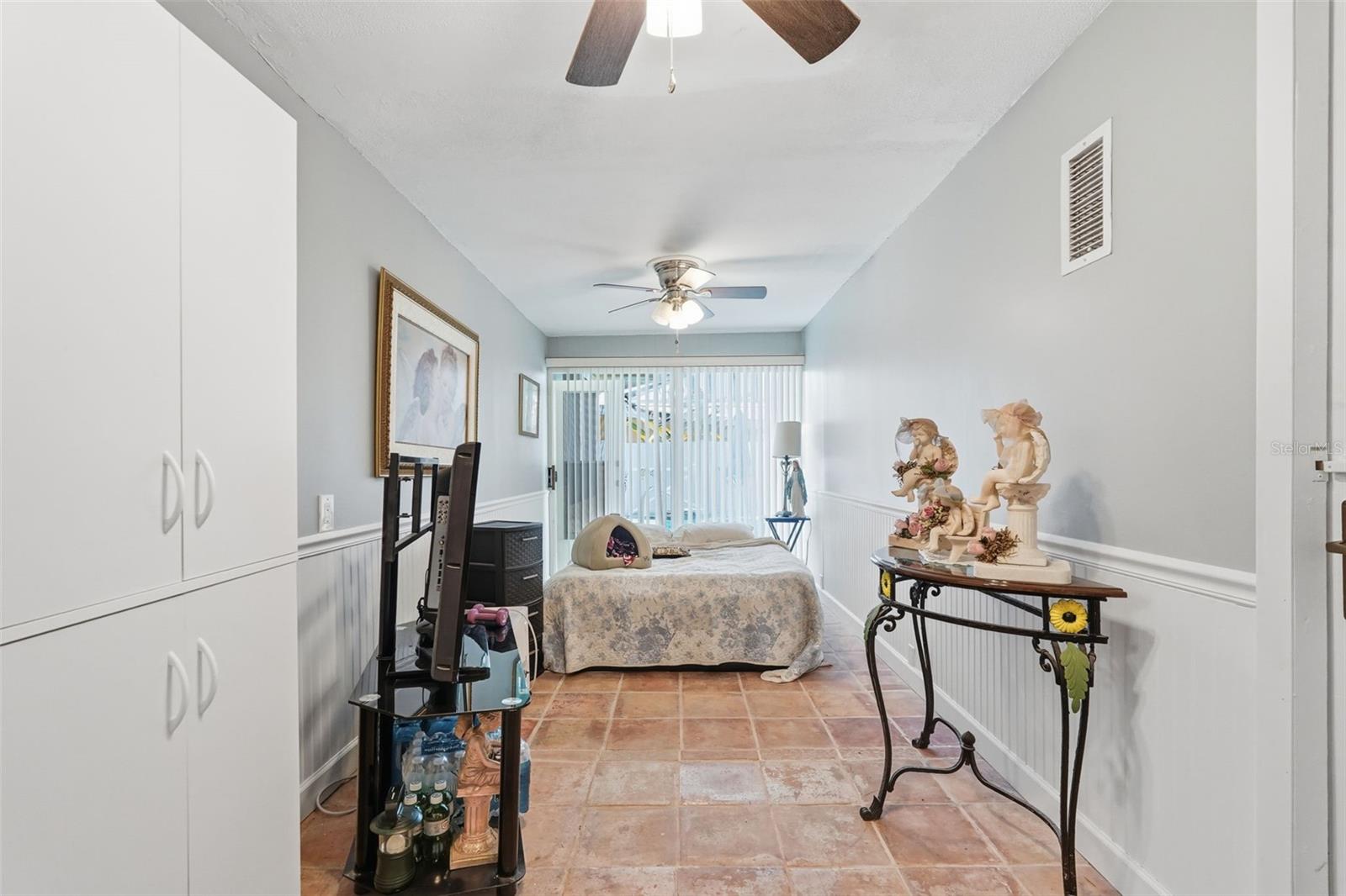 Image 21 of 39 For 3944 49th Avenue S