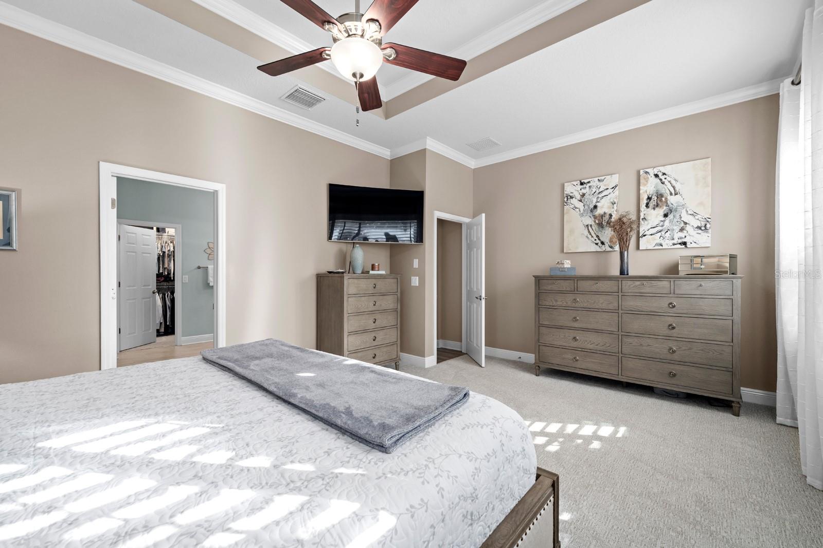 Listing photo id 15 for 1307 Charleen Street