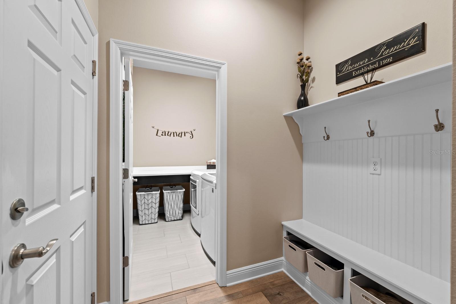 Listing photo id 18 for 1307 Charleen Street